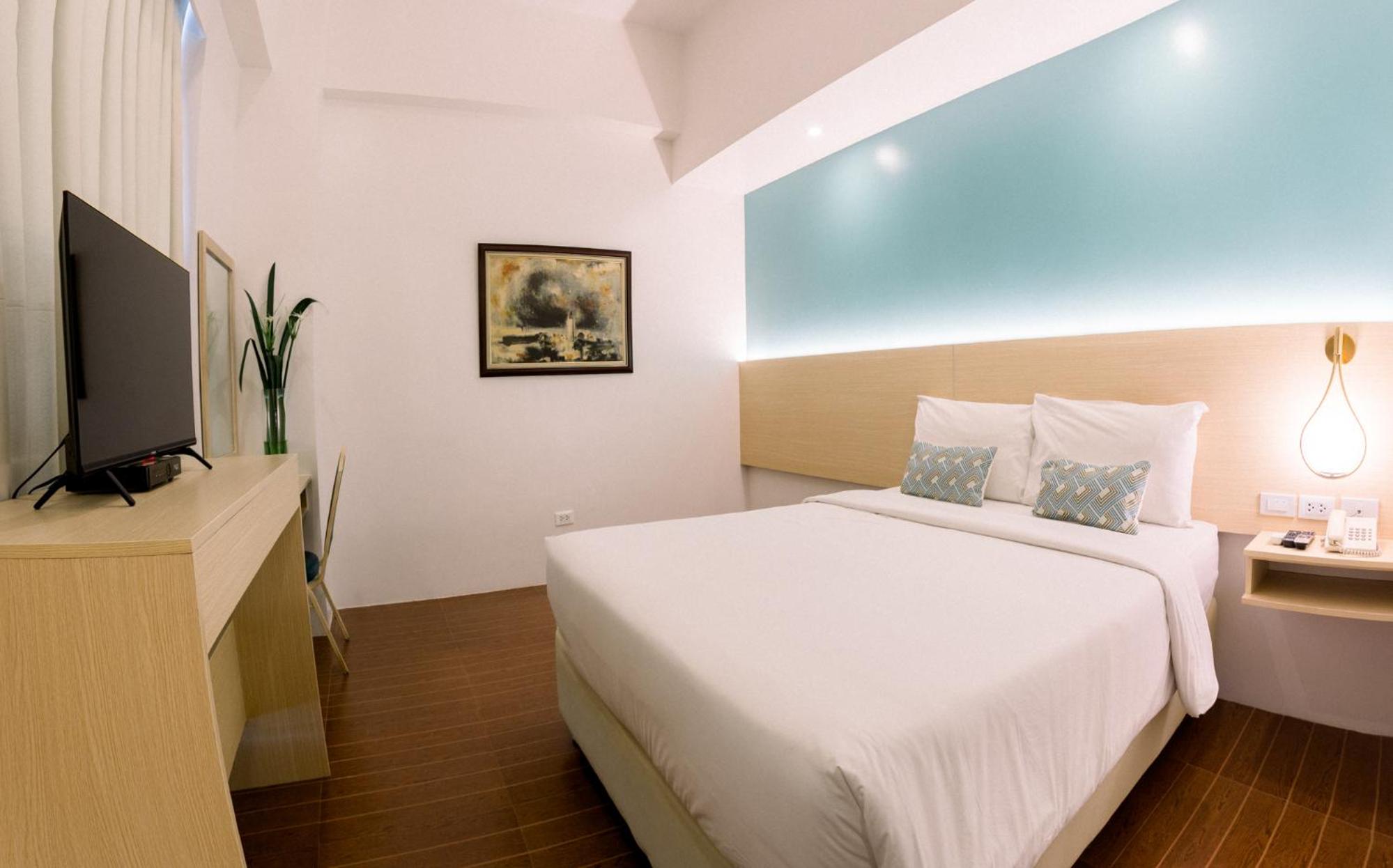 Executive King Room - Photo 8
