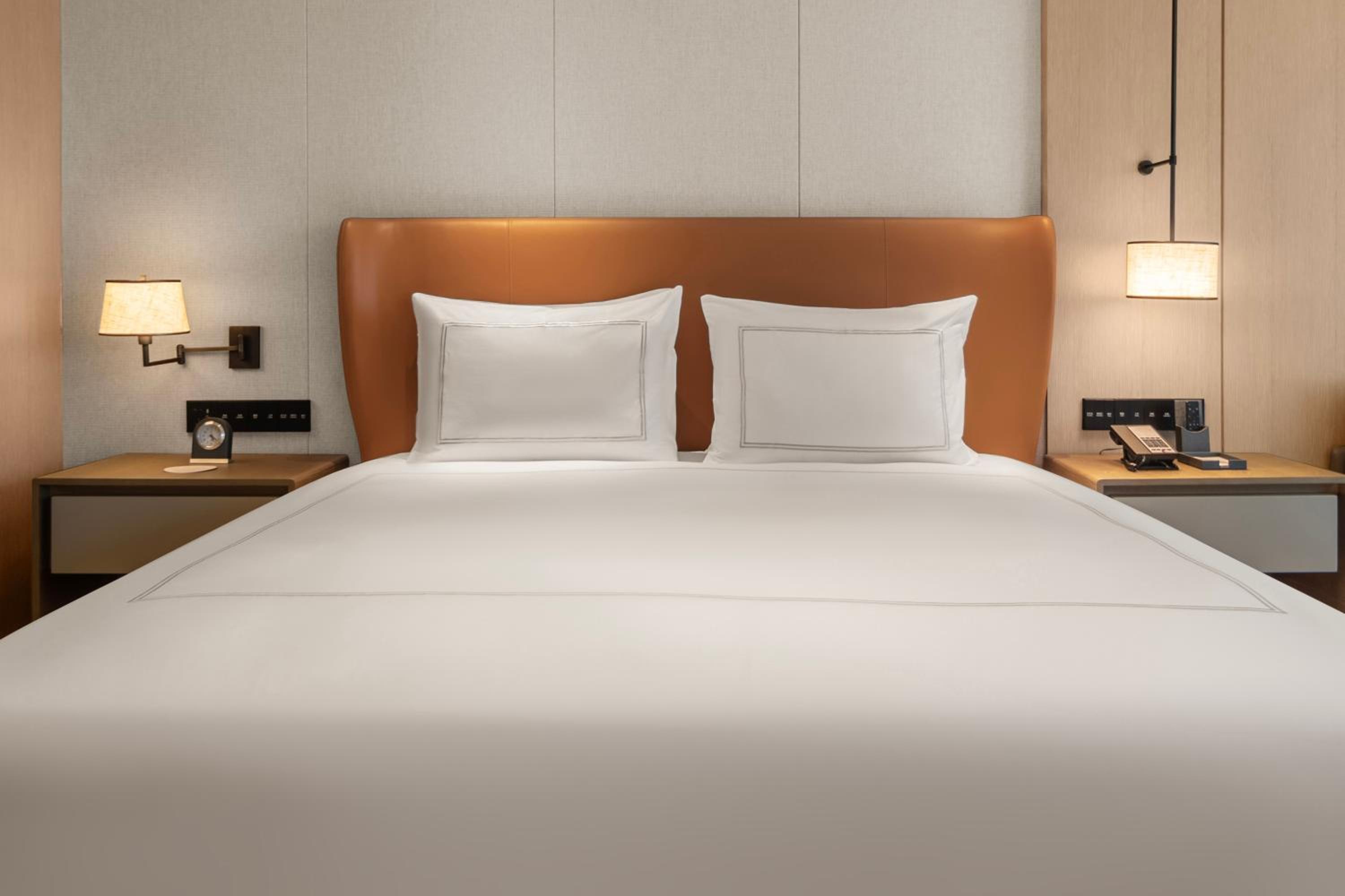 Swiss Advantage King Room - High Floor - Photo 1