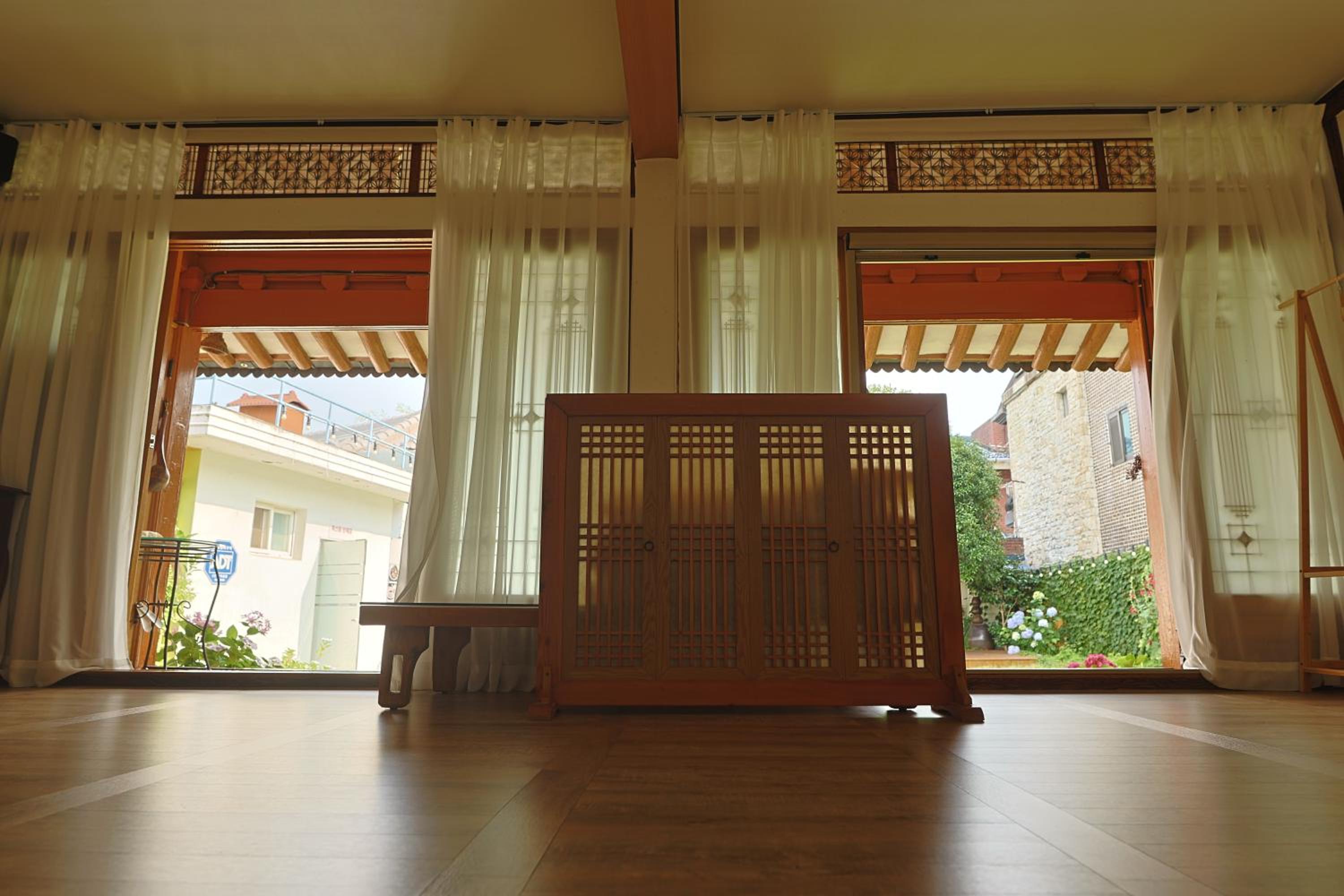 Studio with Garden View photo 3