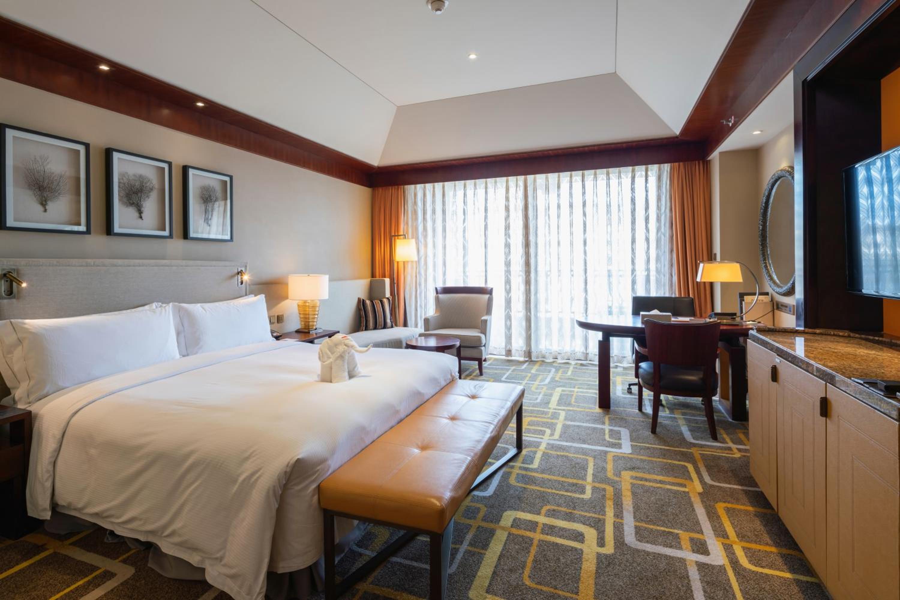 Executive King Room - Lounge Access