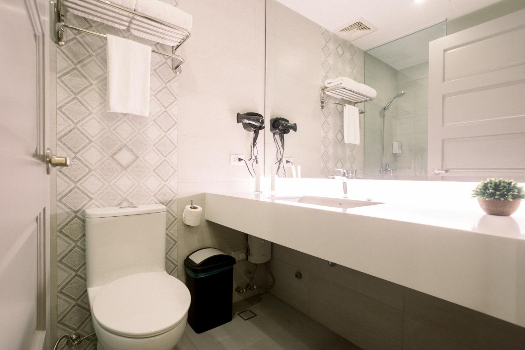 Superior Deluxe Room - Photo 3