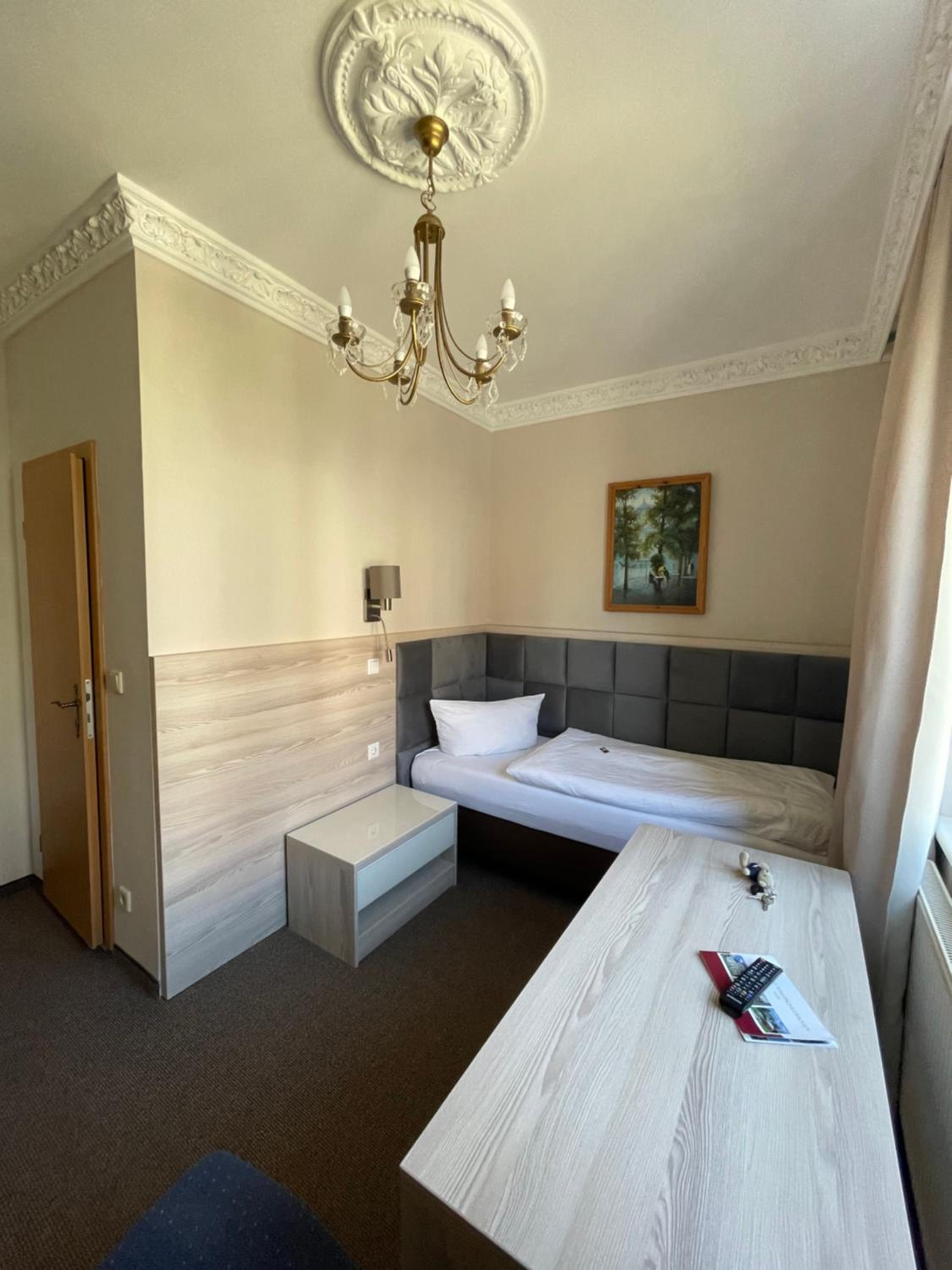 Standard Single Room photo 2