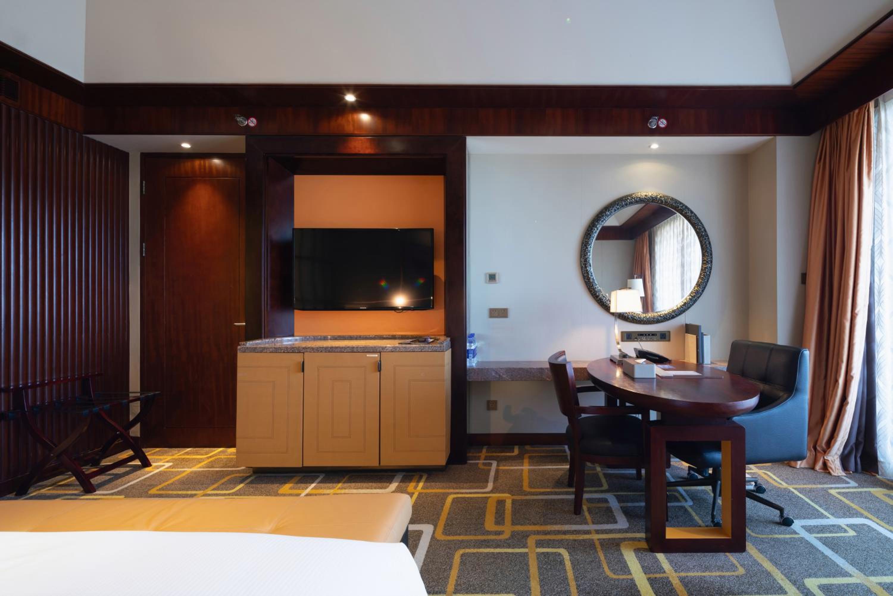 Executive King Room-Ocean View Lounge Access