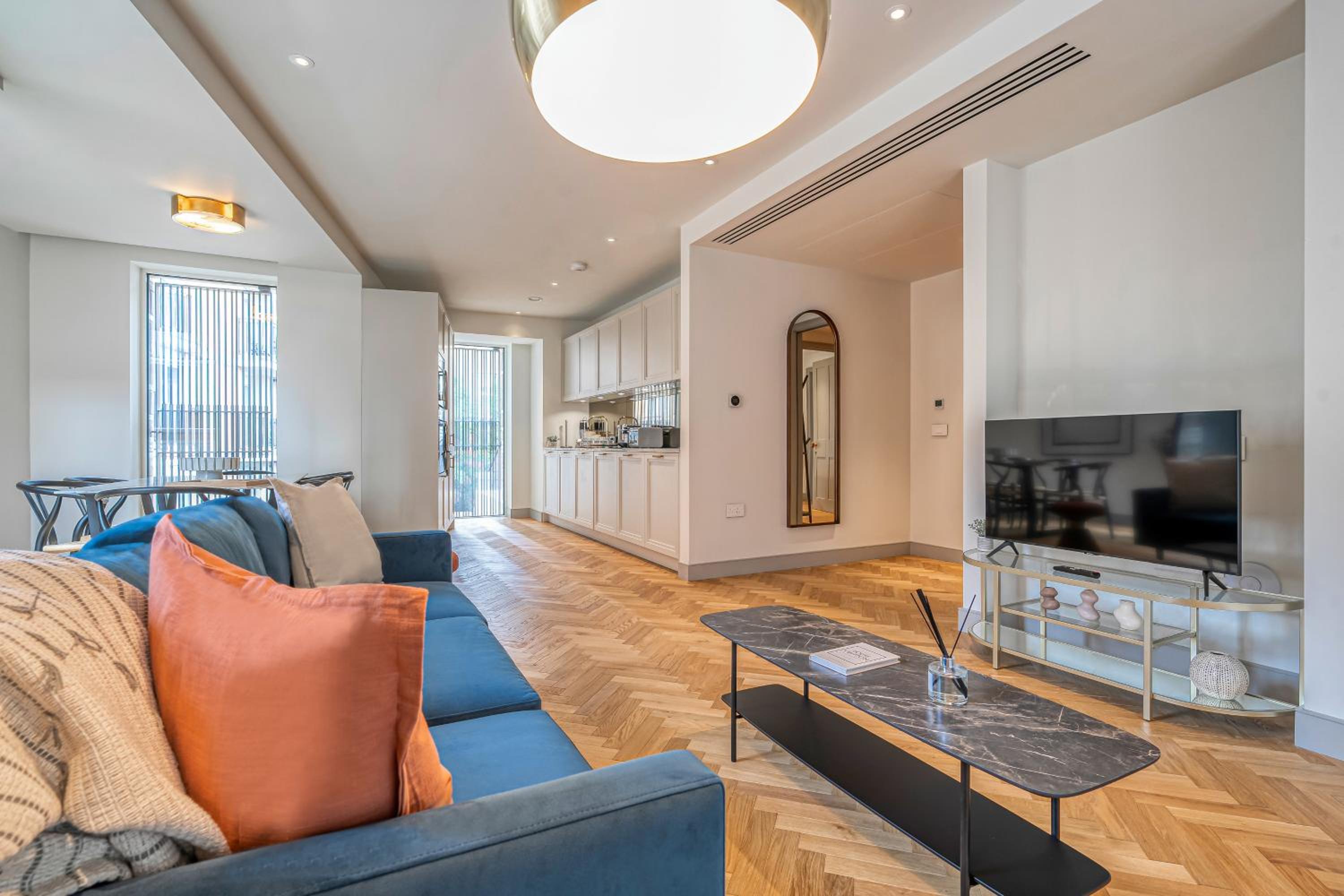Two-Bedroom Apartment with Terrace photo 2