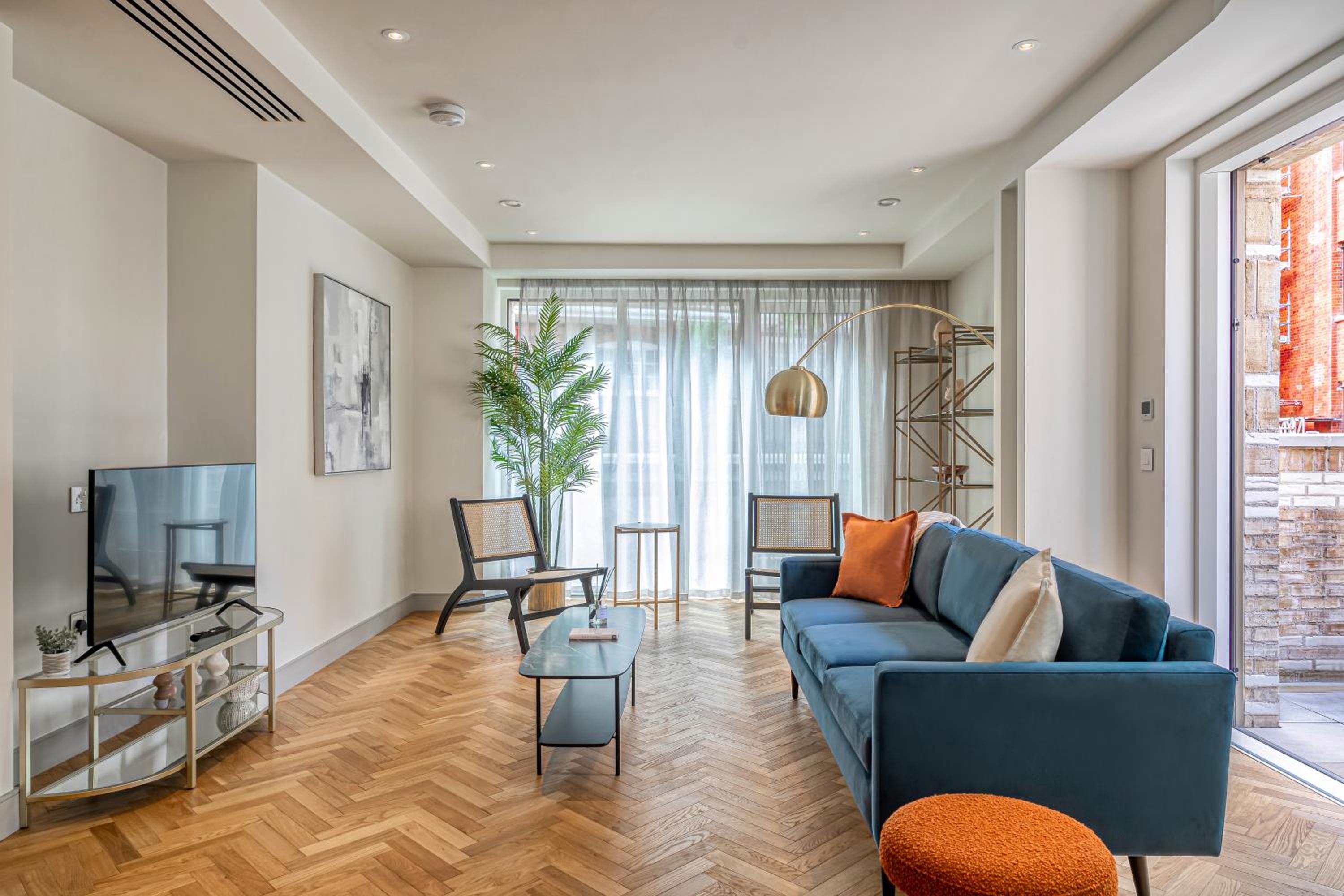 Two-Bedroom Apartment with Terrace photo 3