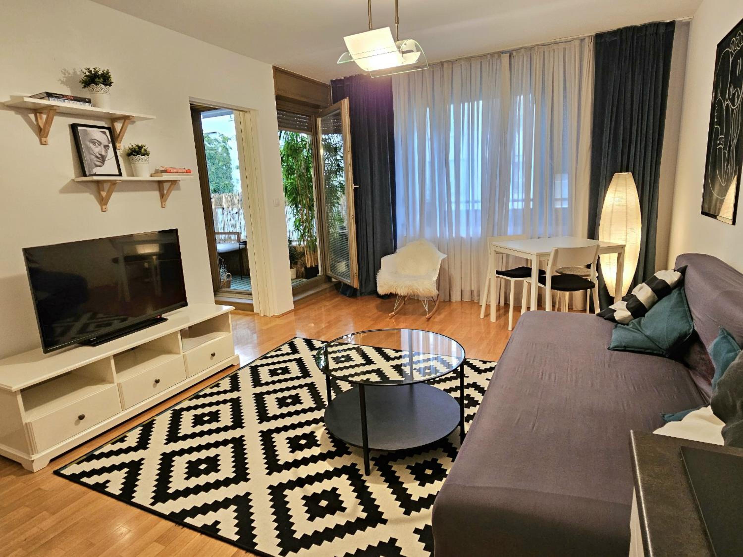One-Bedroom Apartment