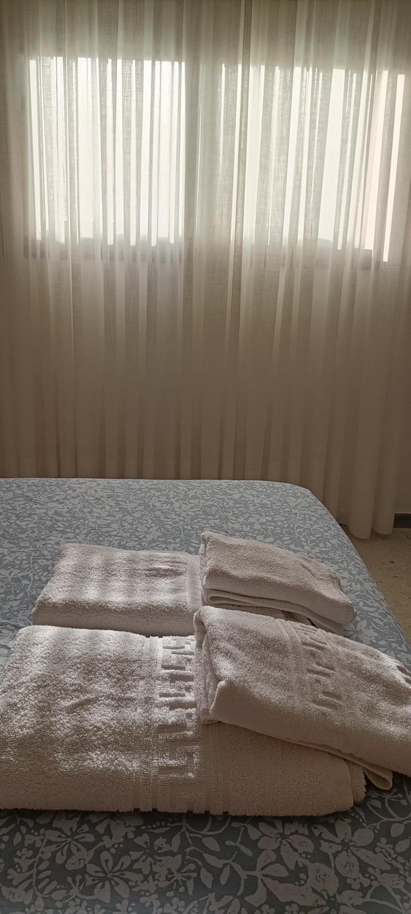 Habitación doble con baño compartido
