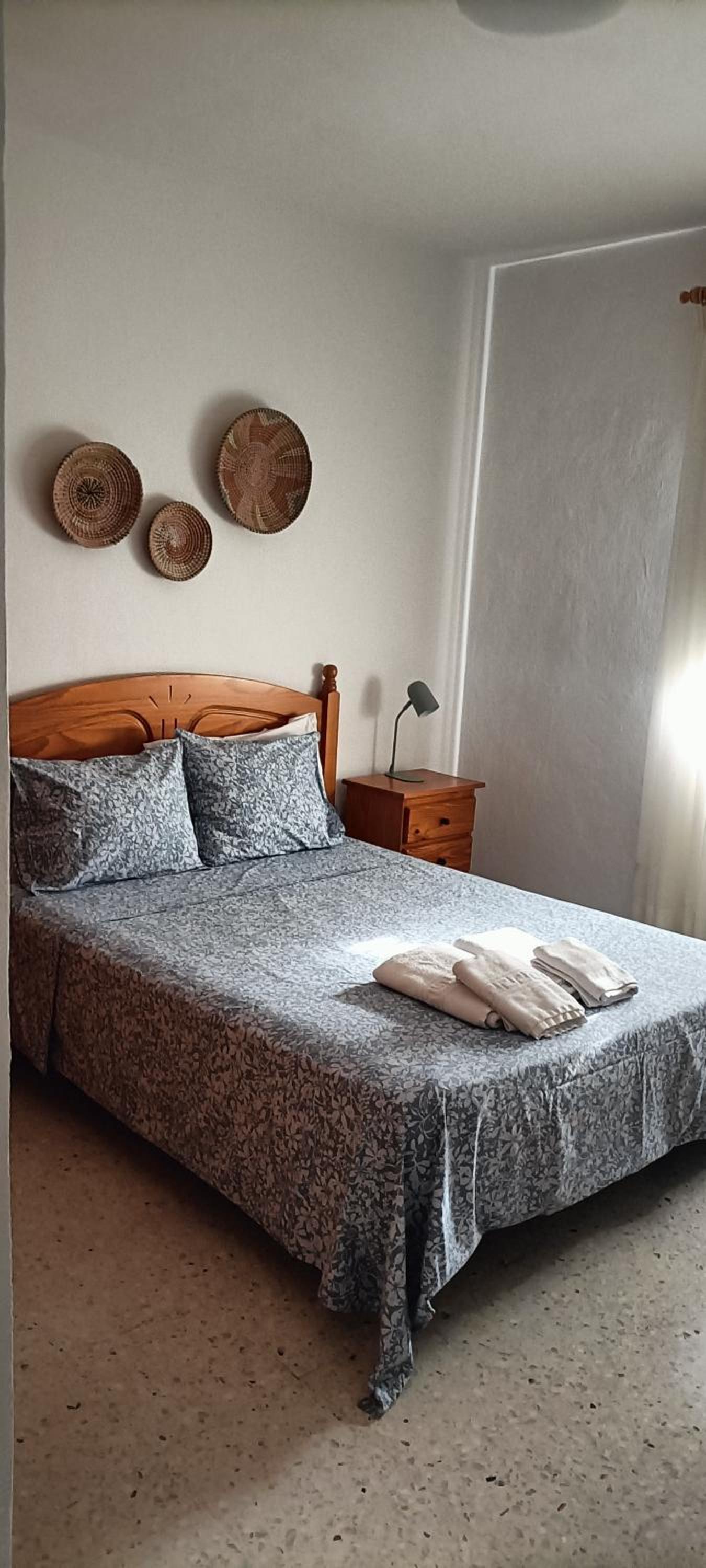 Double Room with Shared Bathroom photo 3