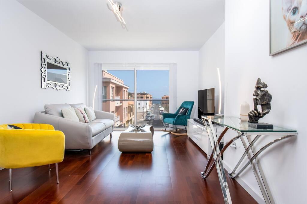 Apartamento con vista al mar