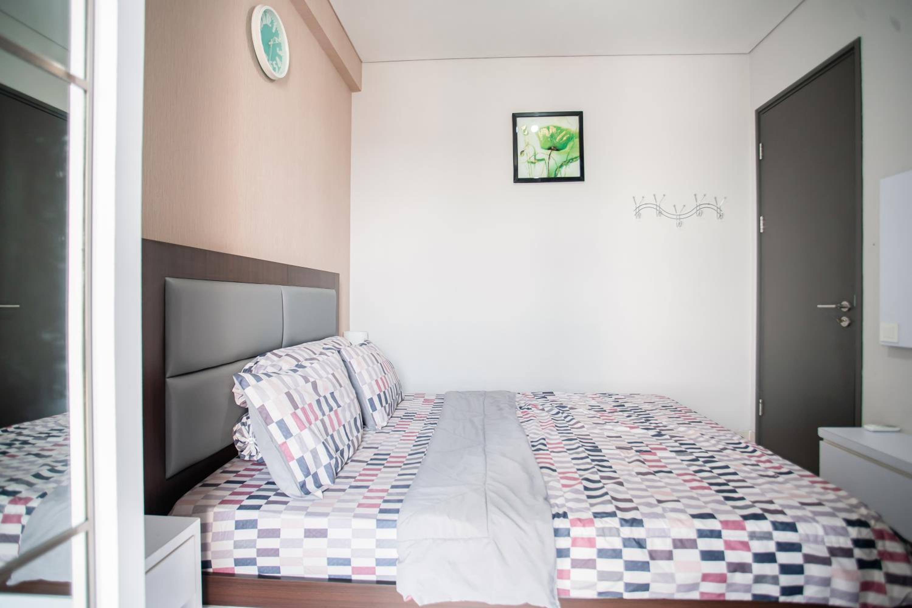 Two-Bedroom Apartment - Photo 5