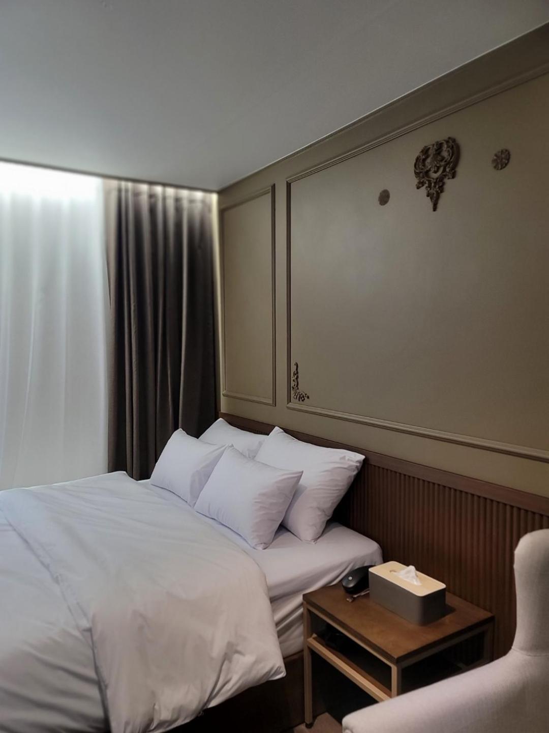Double Room - Photo 13