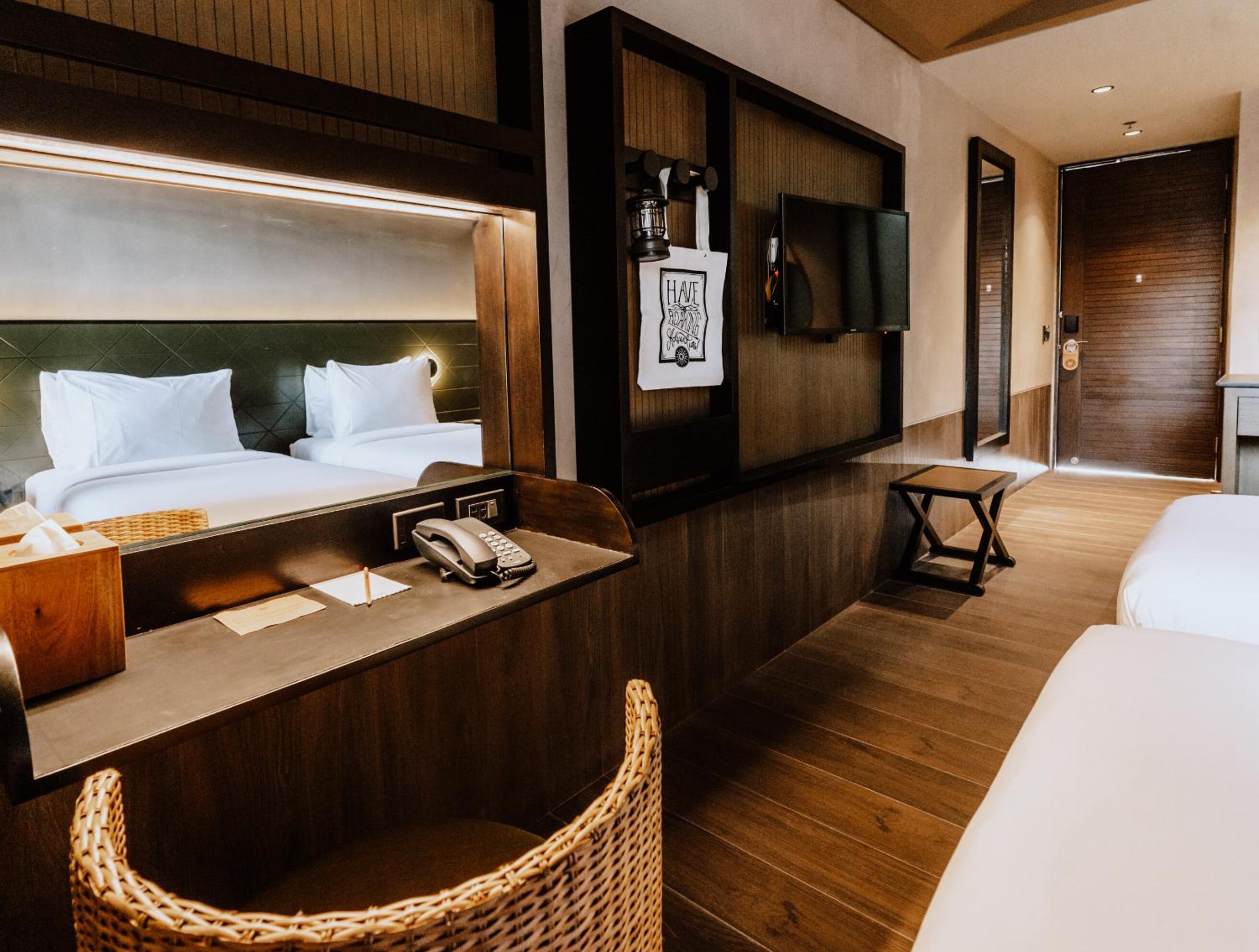Standard Twin Room - Photo 6