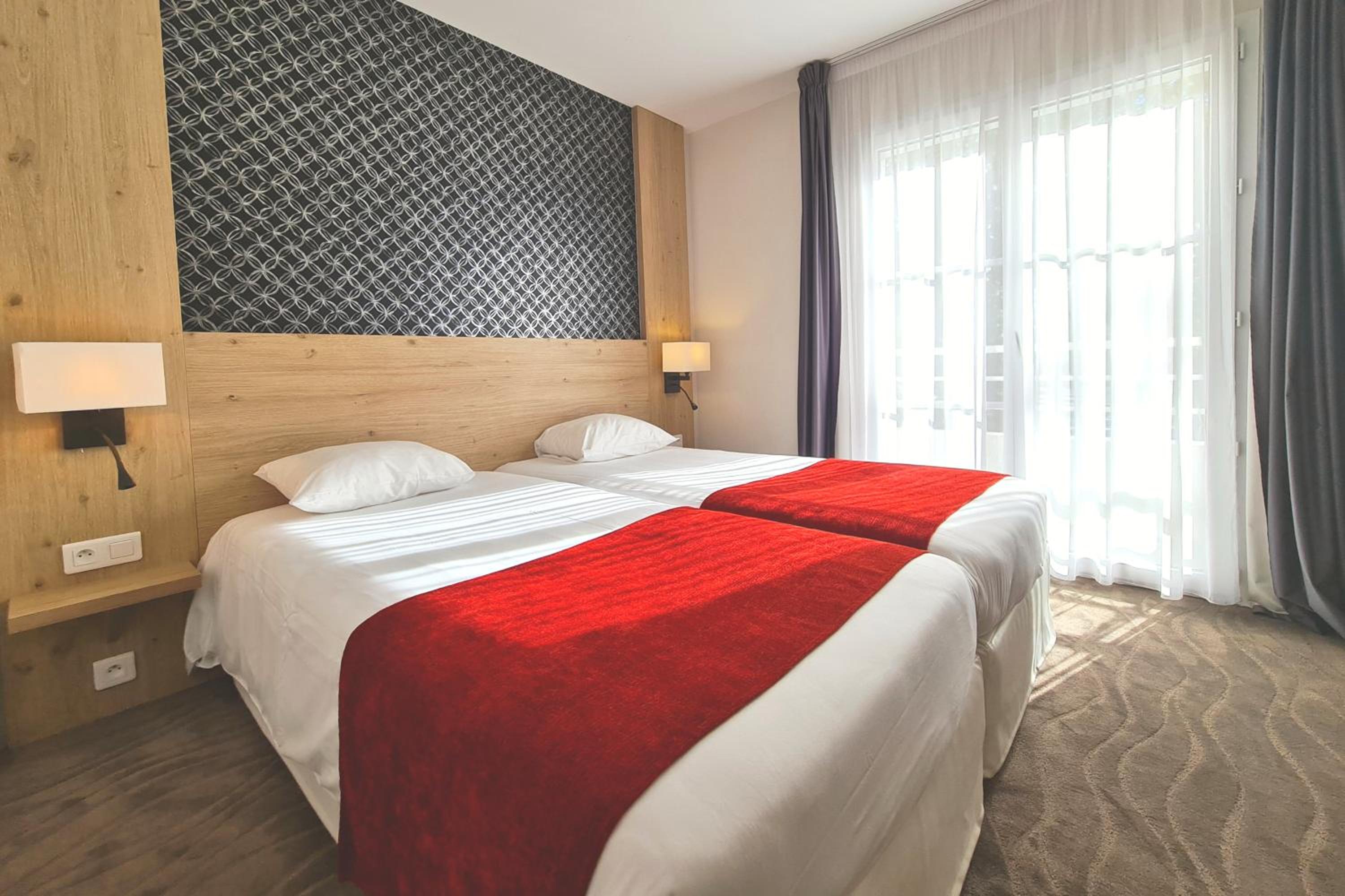 Superior Twin Room - Photo 1