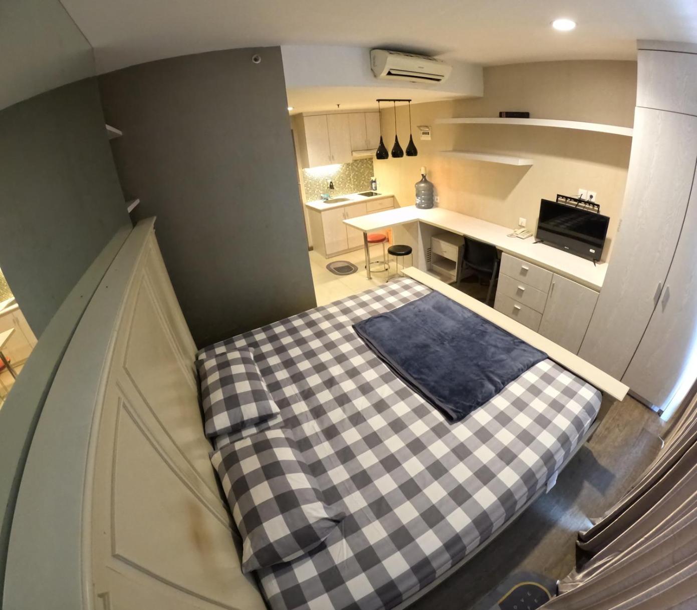 Studio Apartment photo 2
