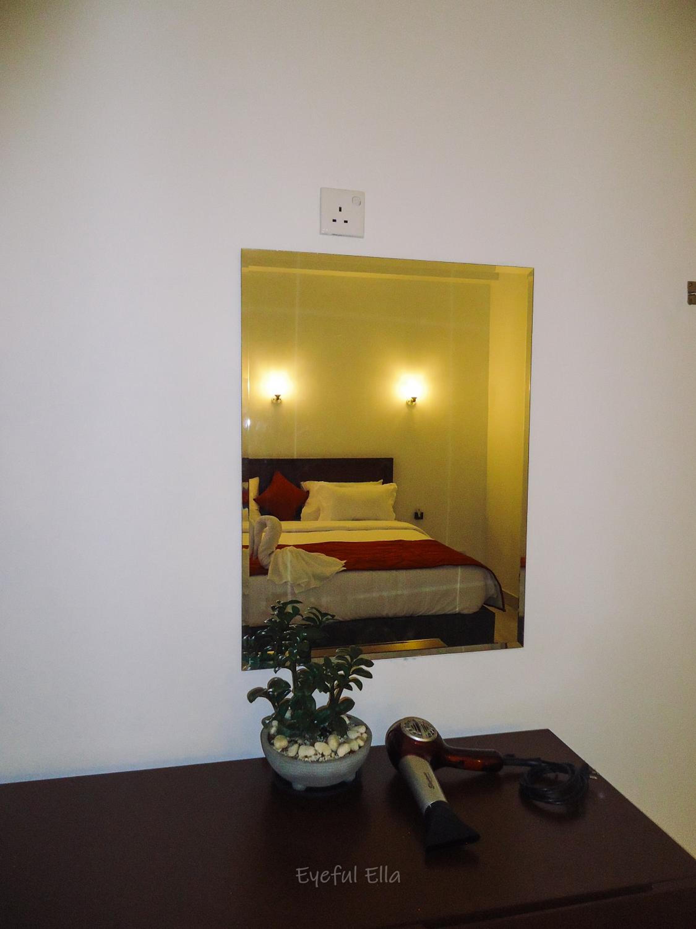 Deluxe Double Room - Photo 12