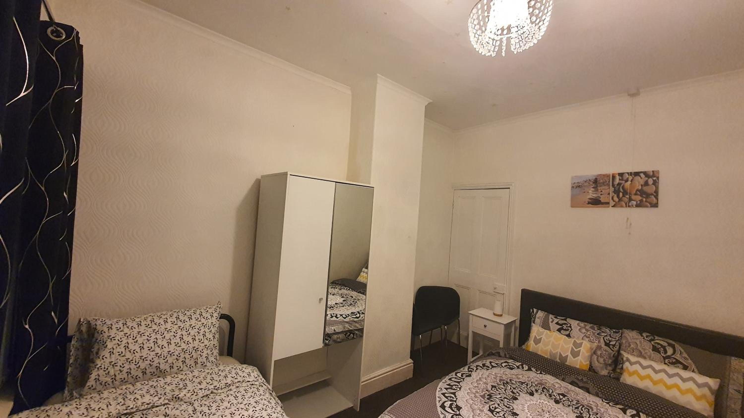 Two-Bedroom House photo 3