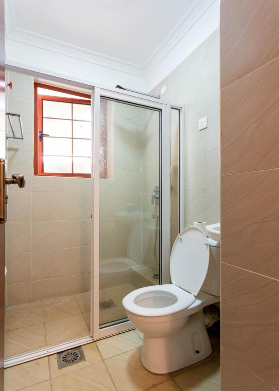 Four-Bedroom Apartment - Photo 15