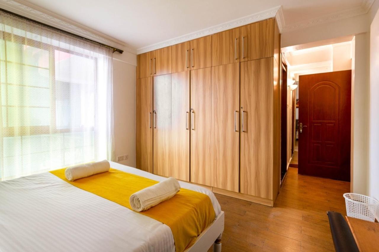 Four-Bedroom Apartment - Photo 13