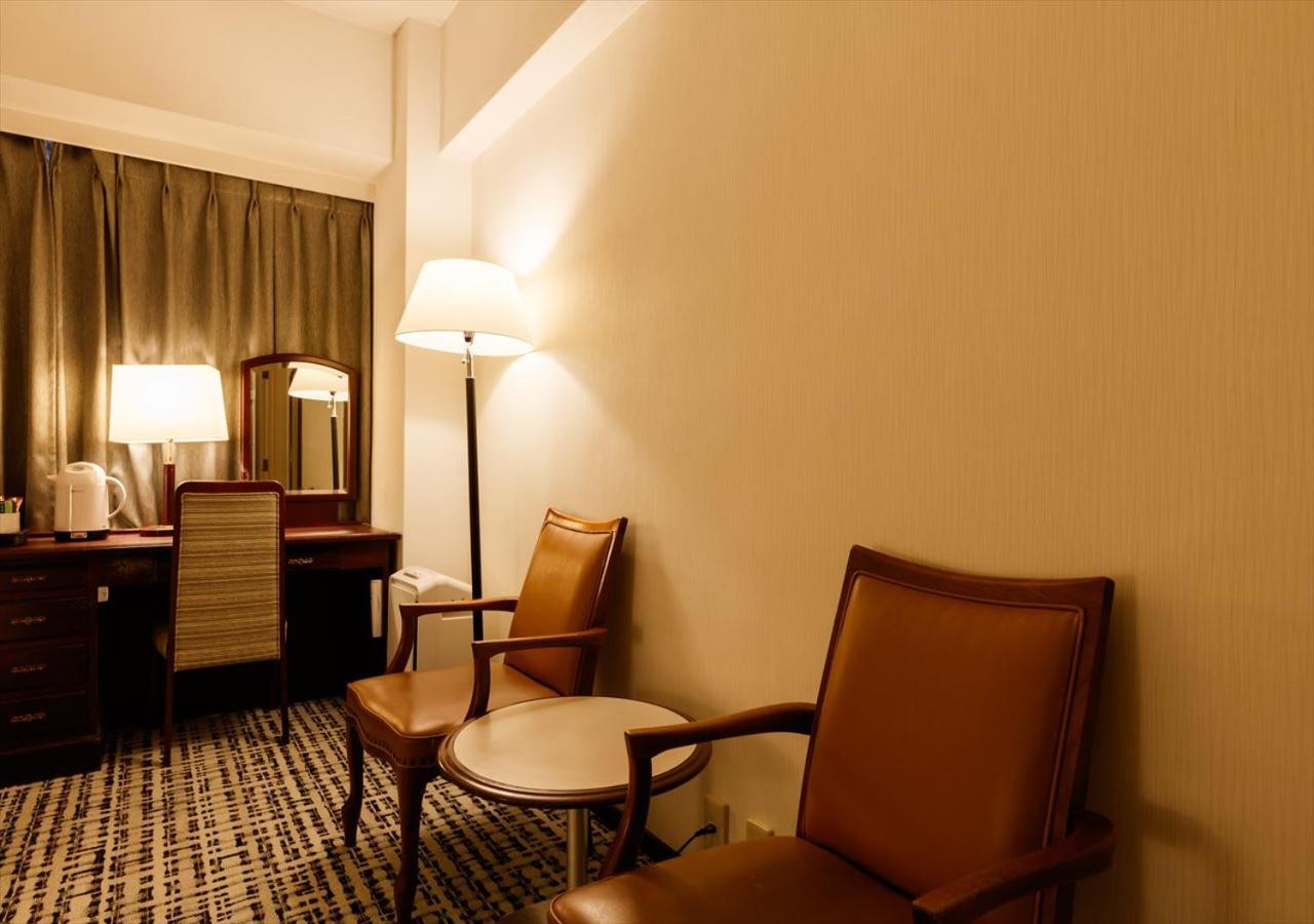 Twin Room - Non-Smoking - Photo 7