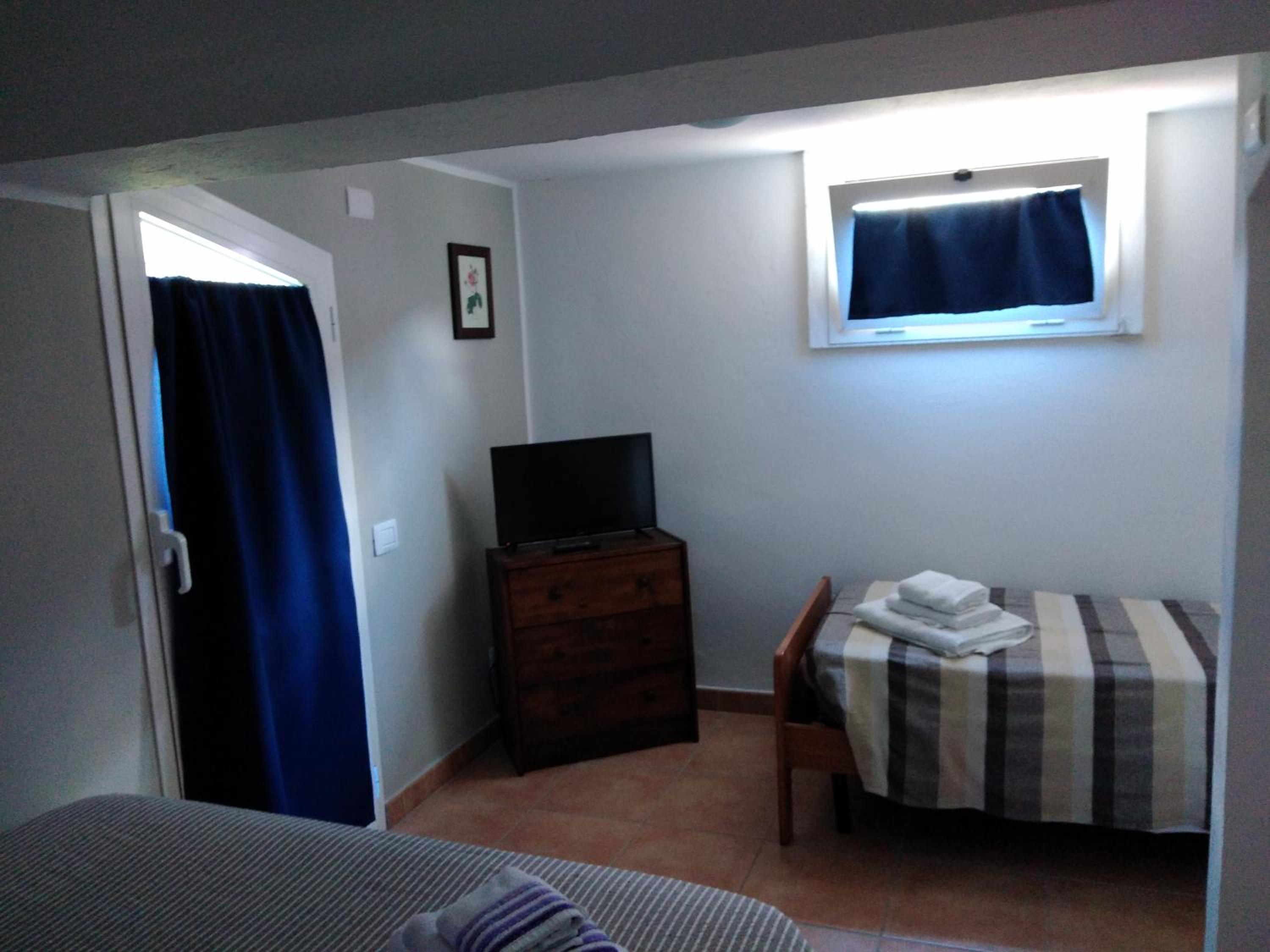 Small Double Room photo 1