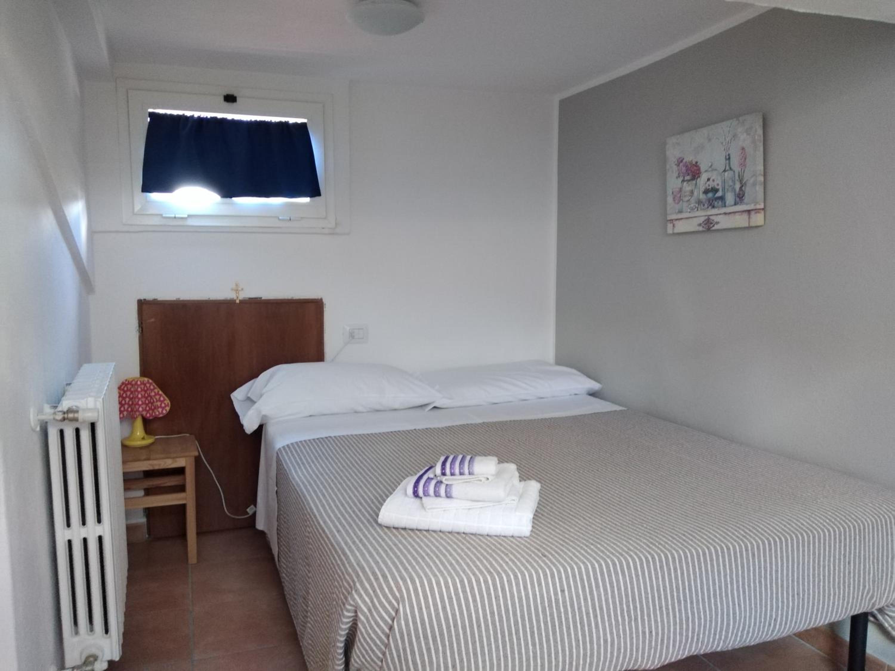 Small Double Room photo 2