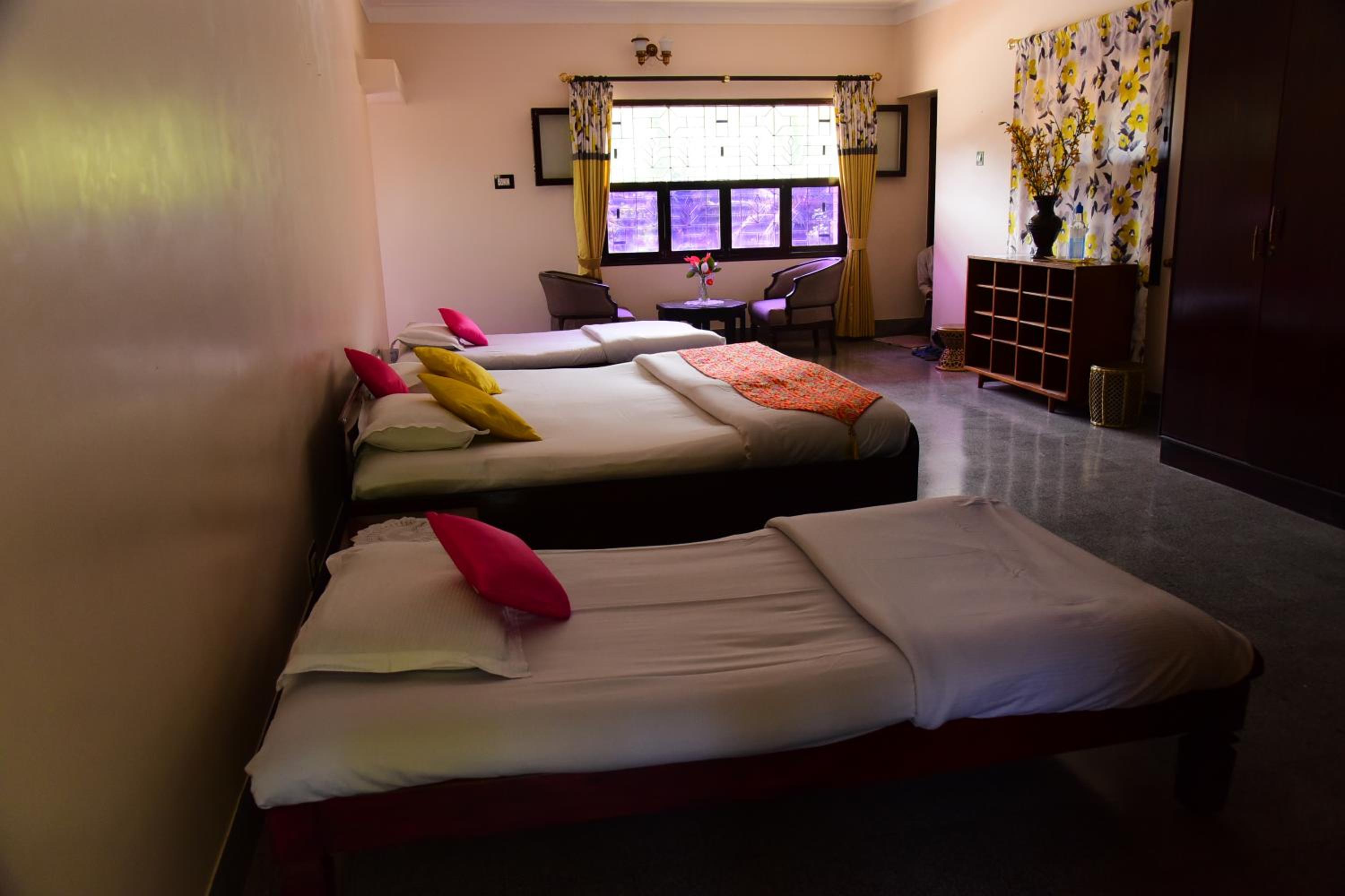 Luxury Quadruple Room