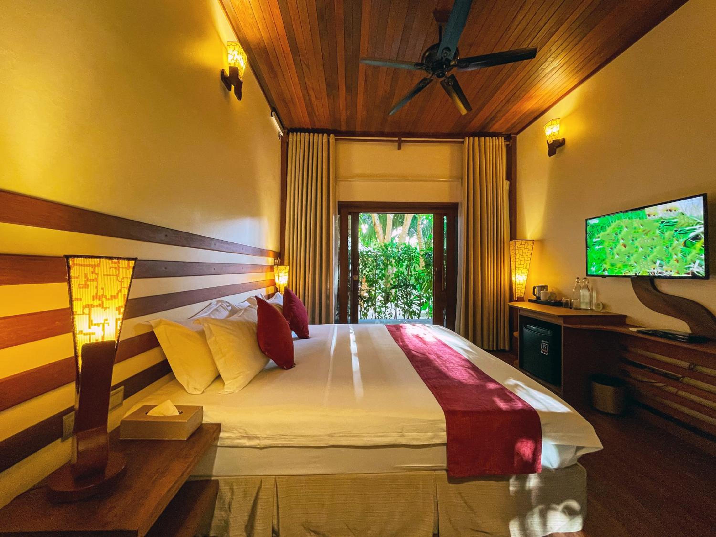Superior Double or Twin Room with Garden View - Photo 5