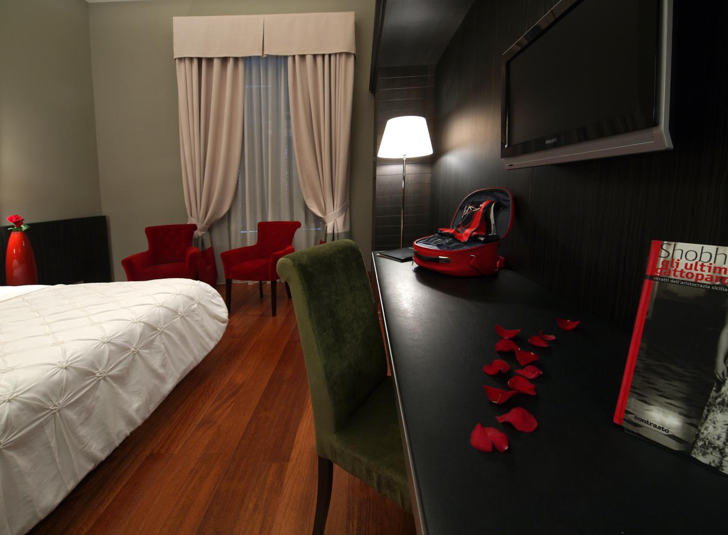 Superior Double Room (1 Adult) - Photo 6