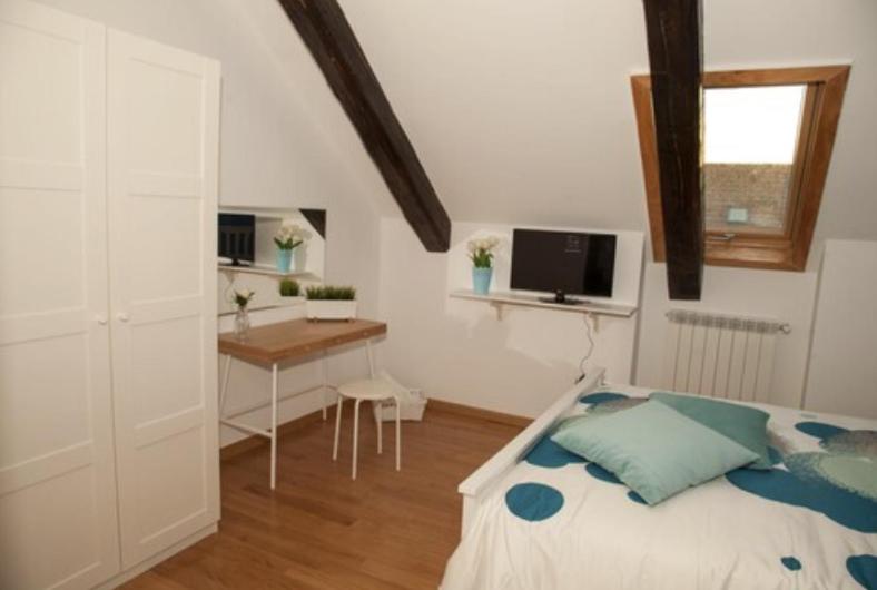 Double Room with Shared Bathroom