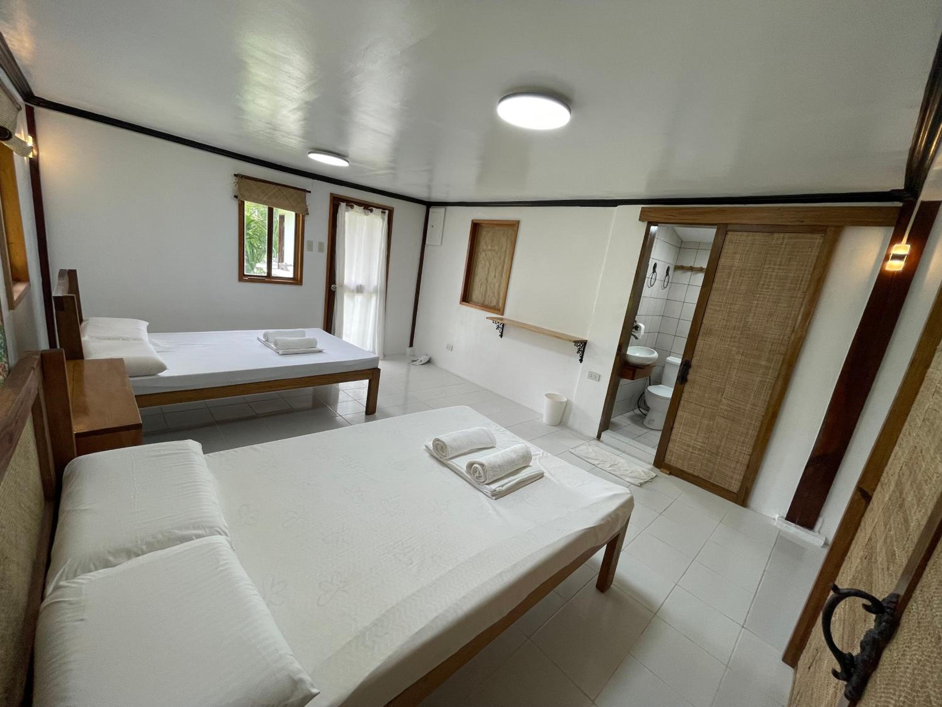 Studio with Garden View - Photo 8