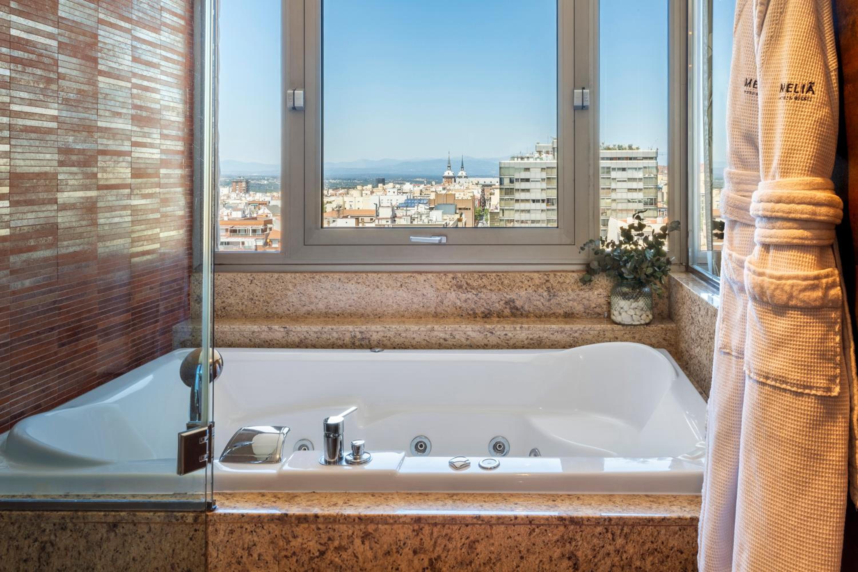 The Level Grand Premium Connecting Views (2 Adults + 2 Children)
