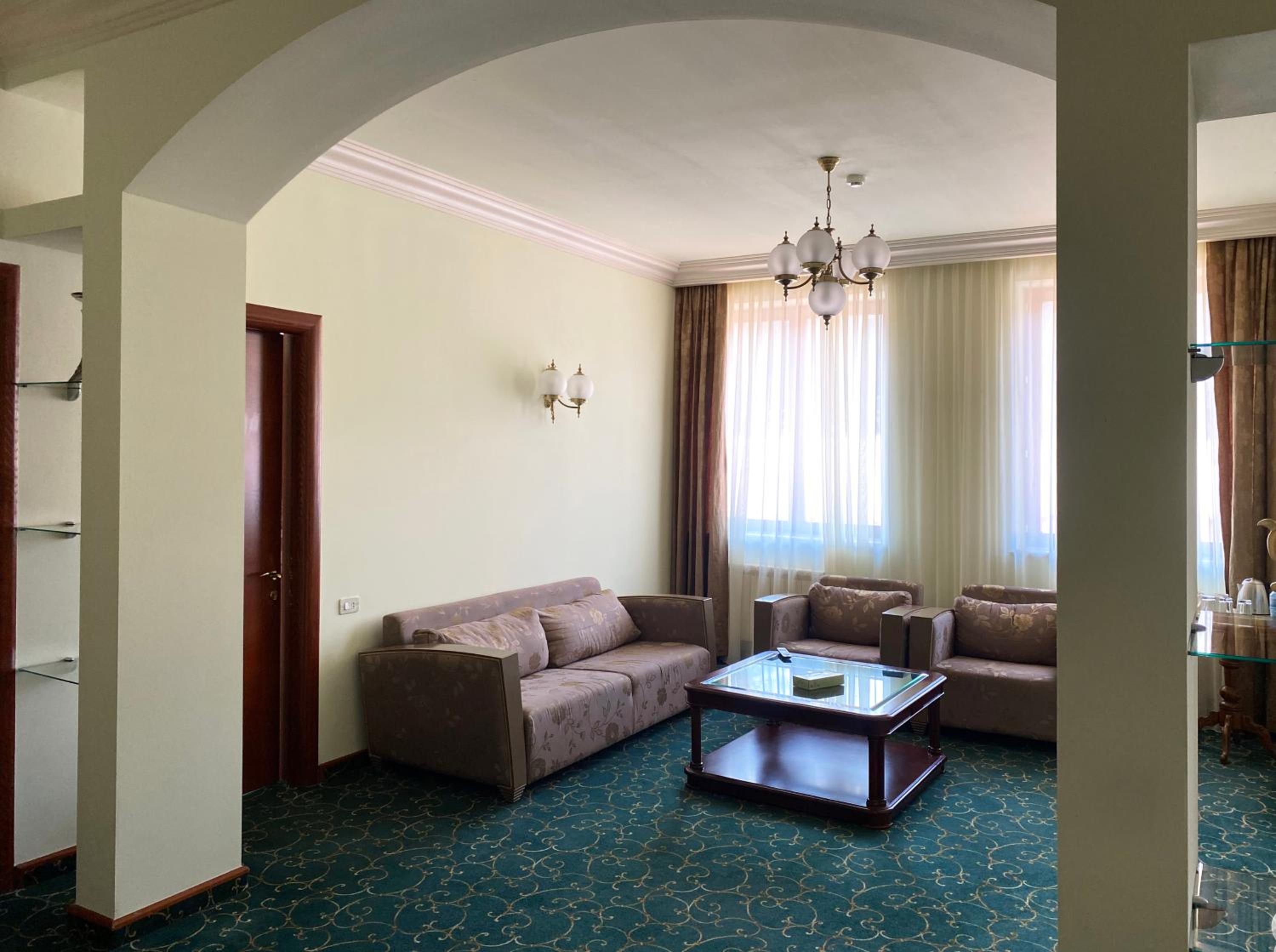 Suite photo 1