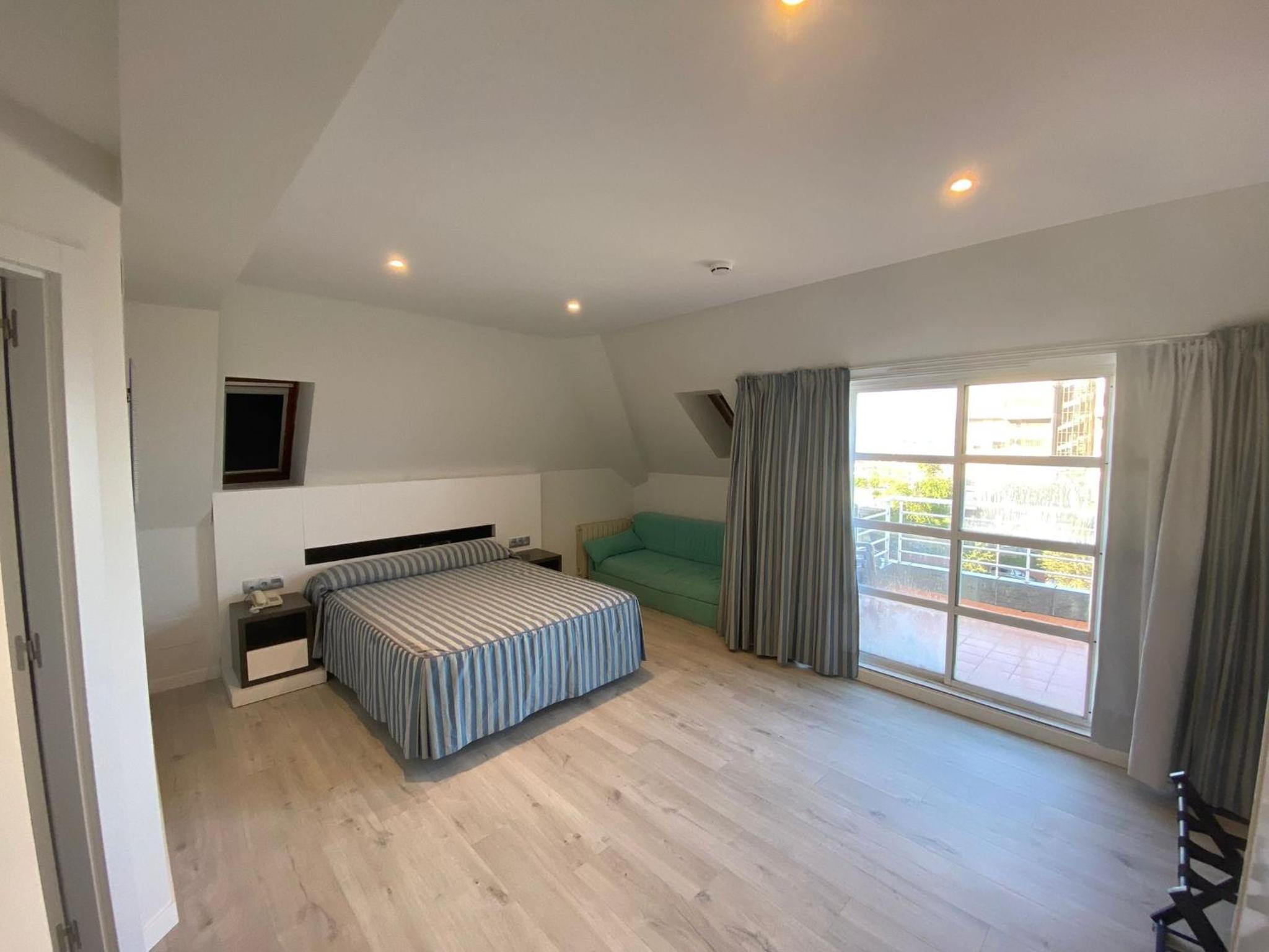 Habitación Doble o Twin Superior con Vista a la Montaña