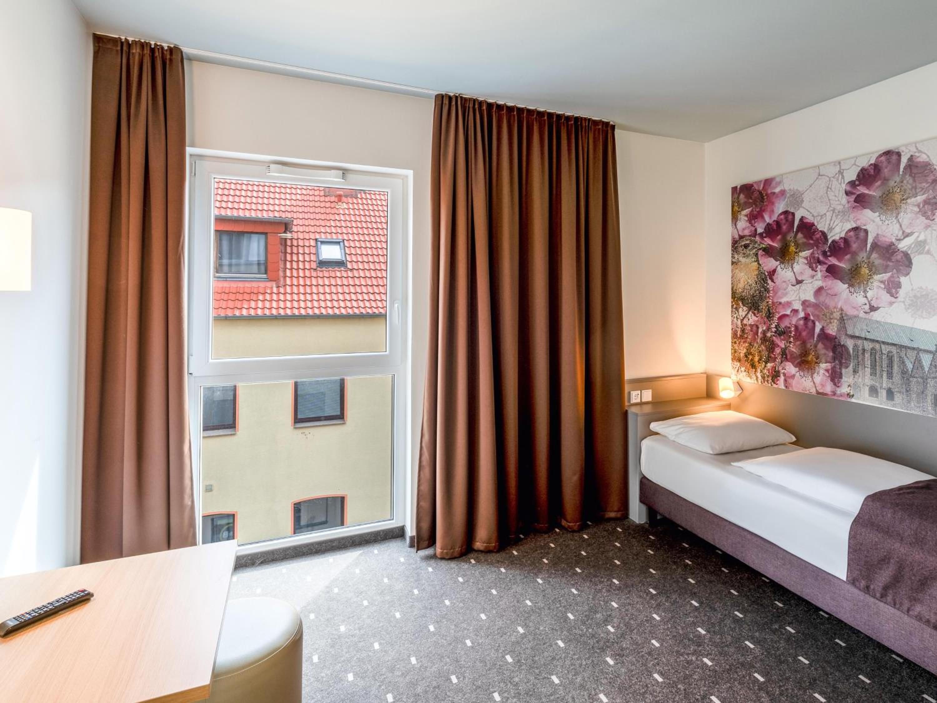 Single Room photo 1