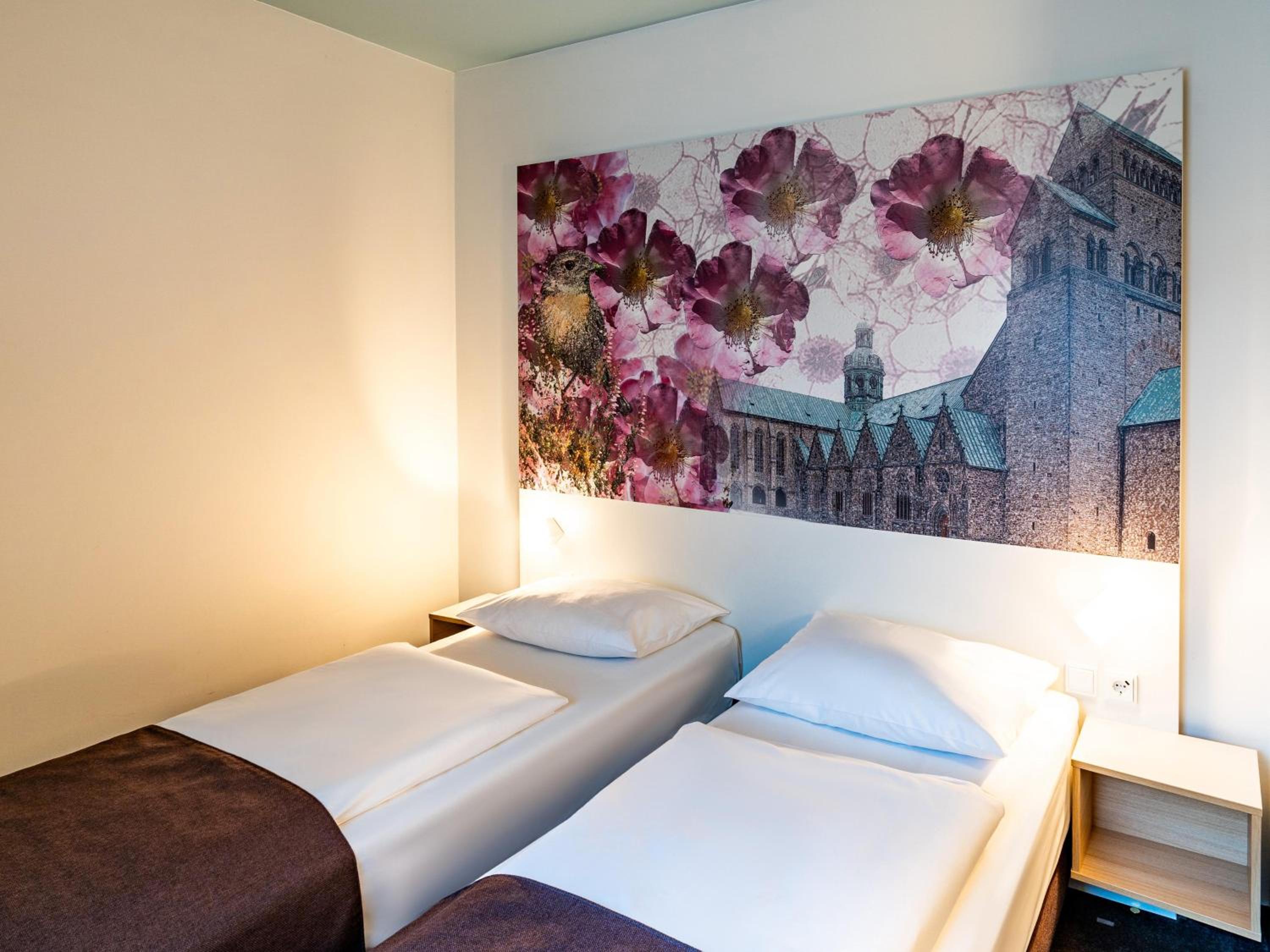 Twin Room - Photo 1