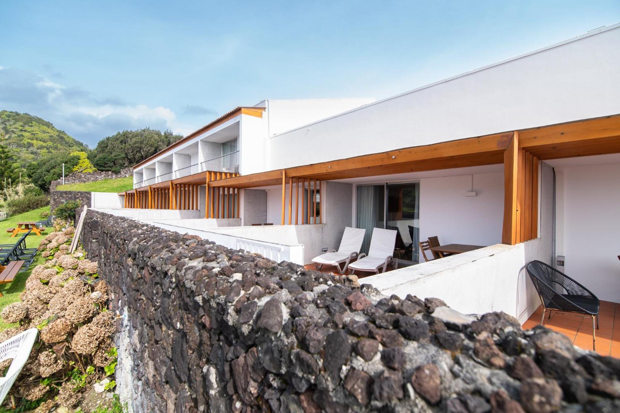 Duplex Apartment with Patio and a Car included