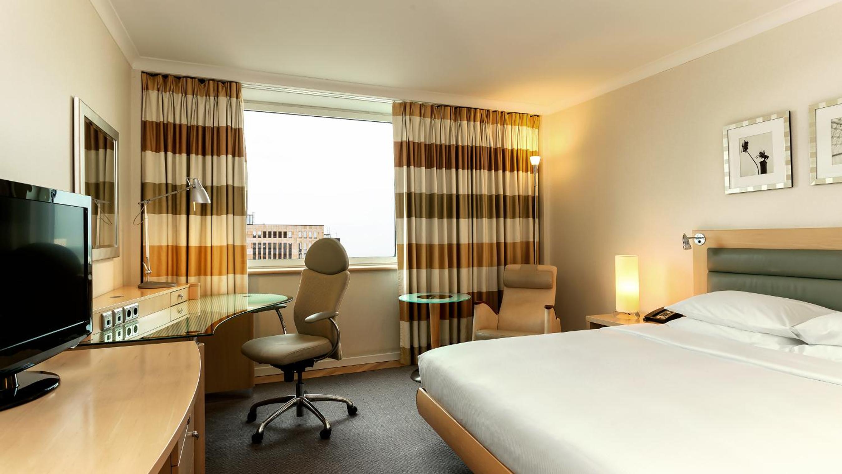 Single Guest Room