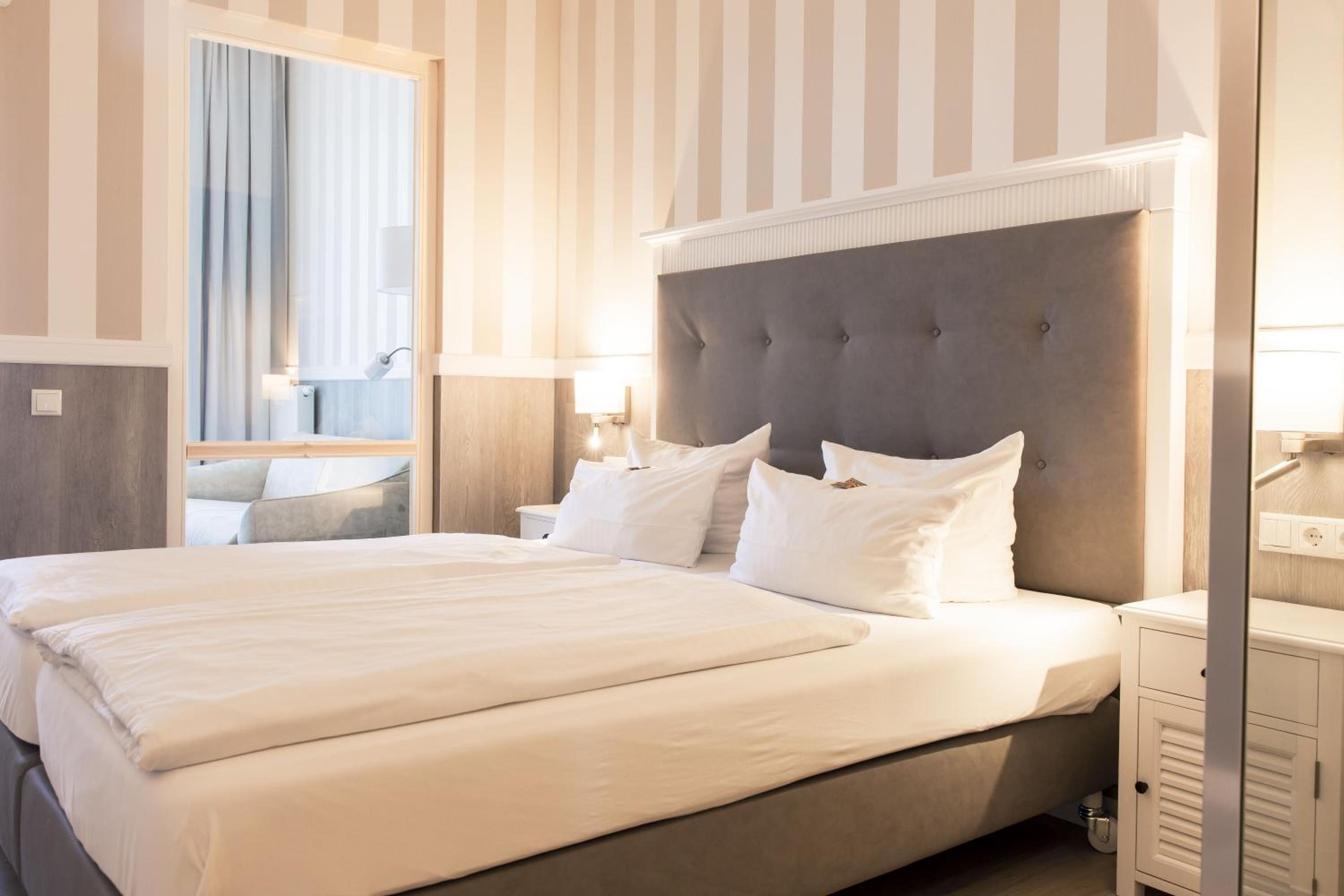 Junior Suite - Photo 11