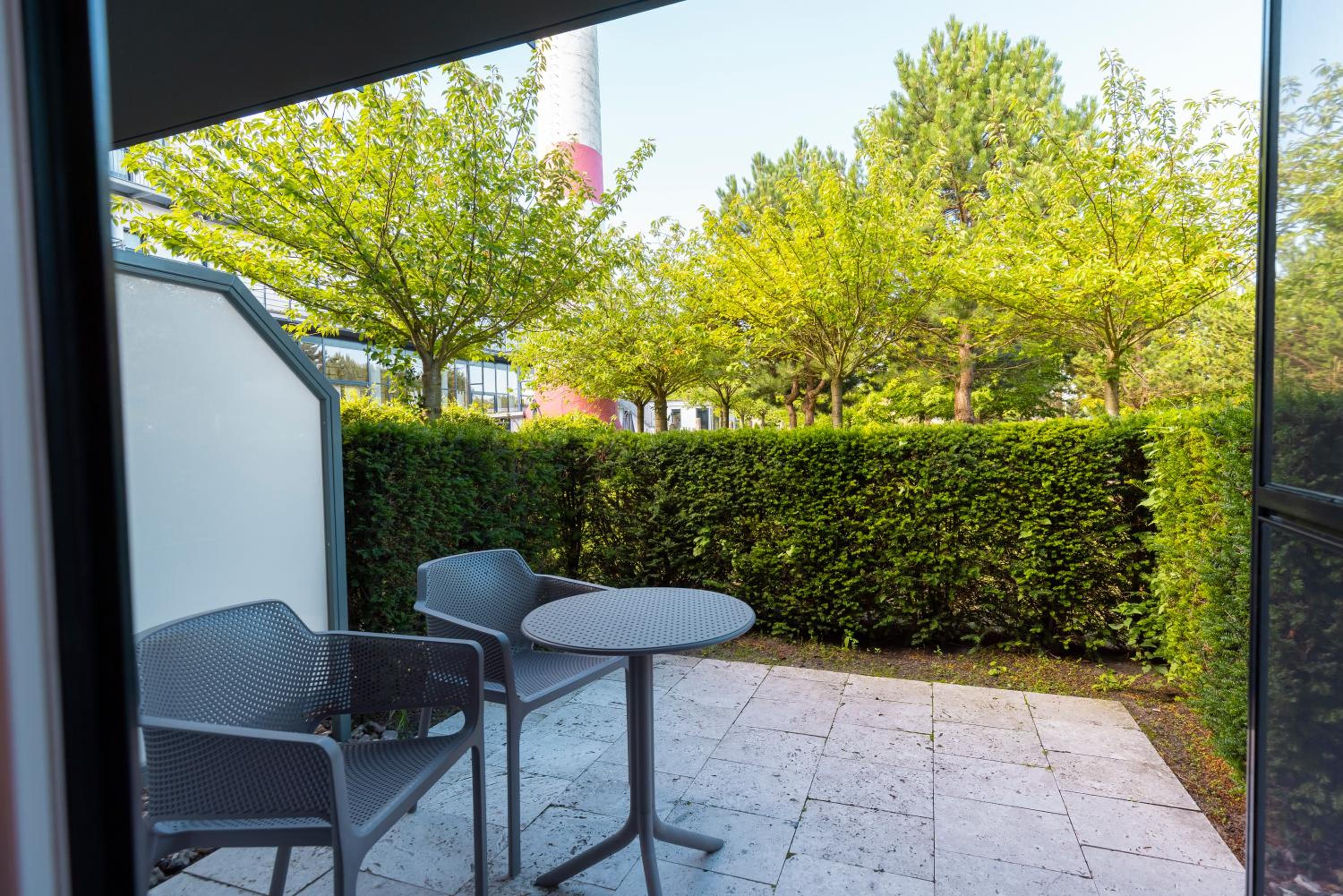 Deluxe Double Room with Garden View - Photo 8