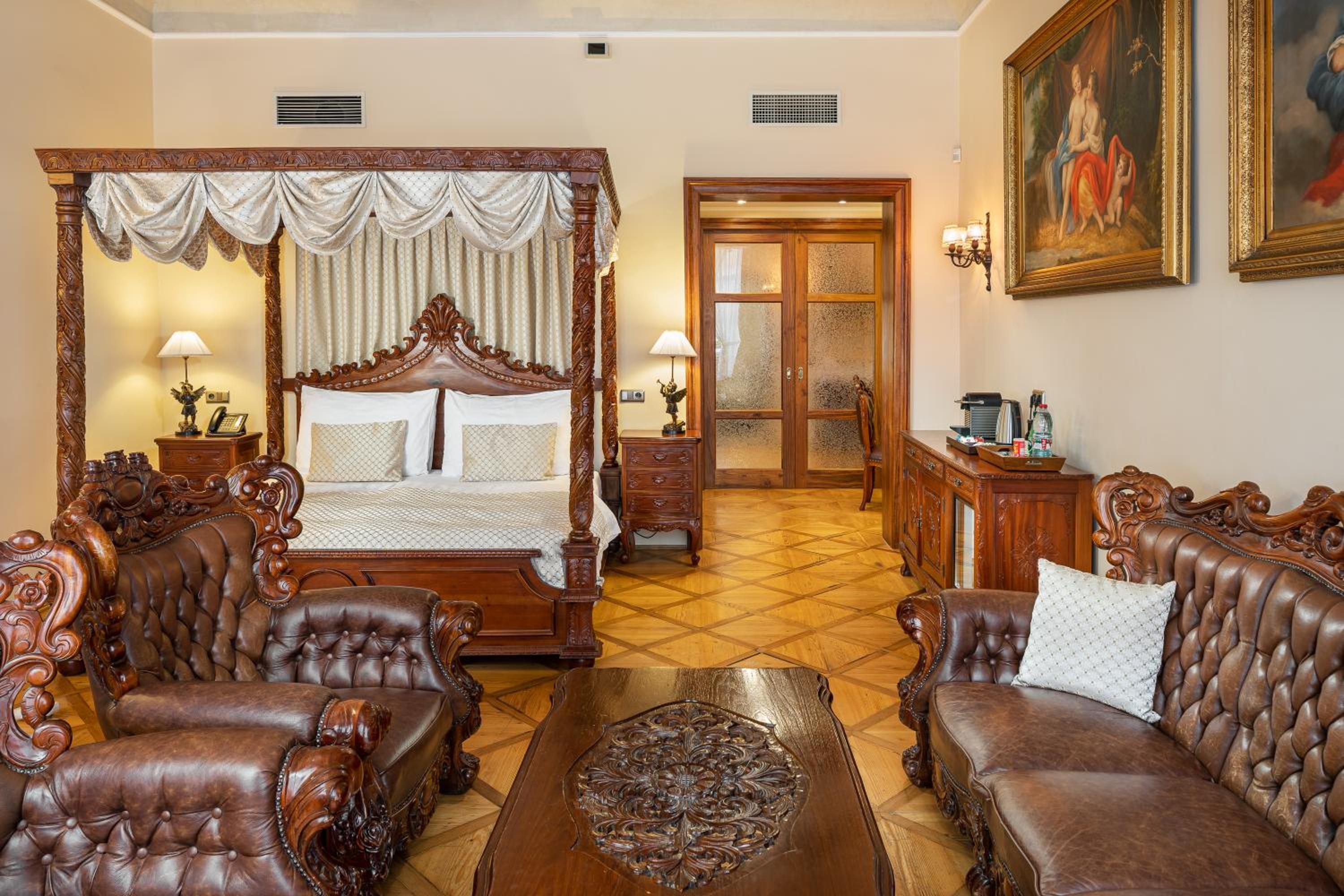 Goliath Suite - Photo 6