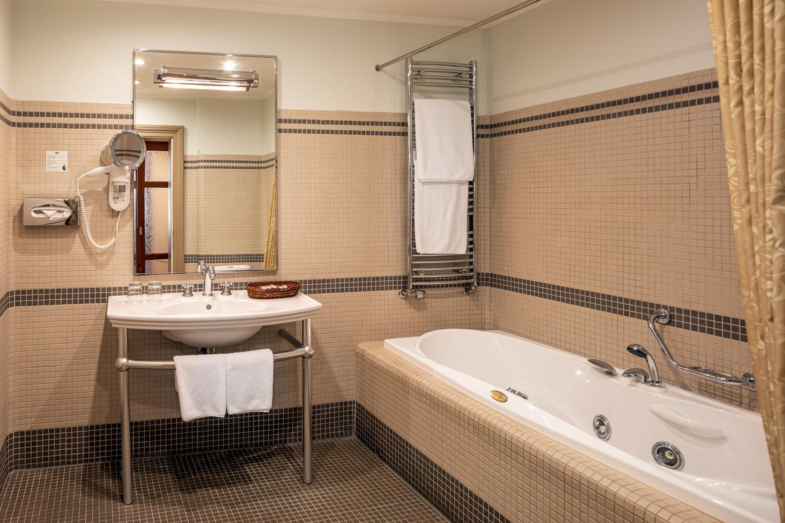 Goliath Suite - Photo 9