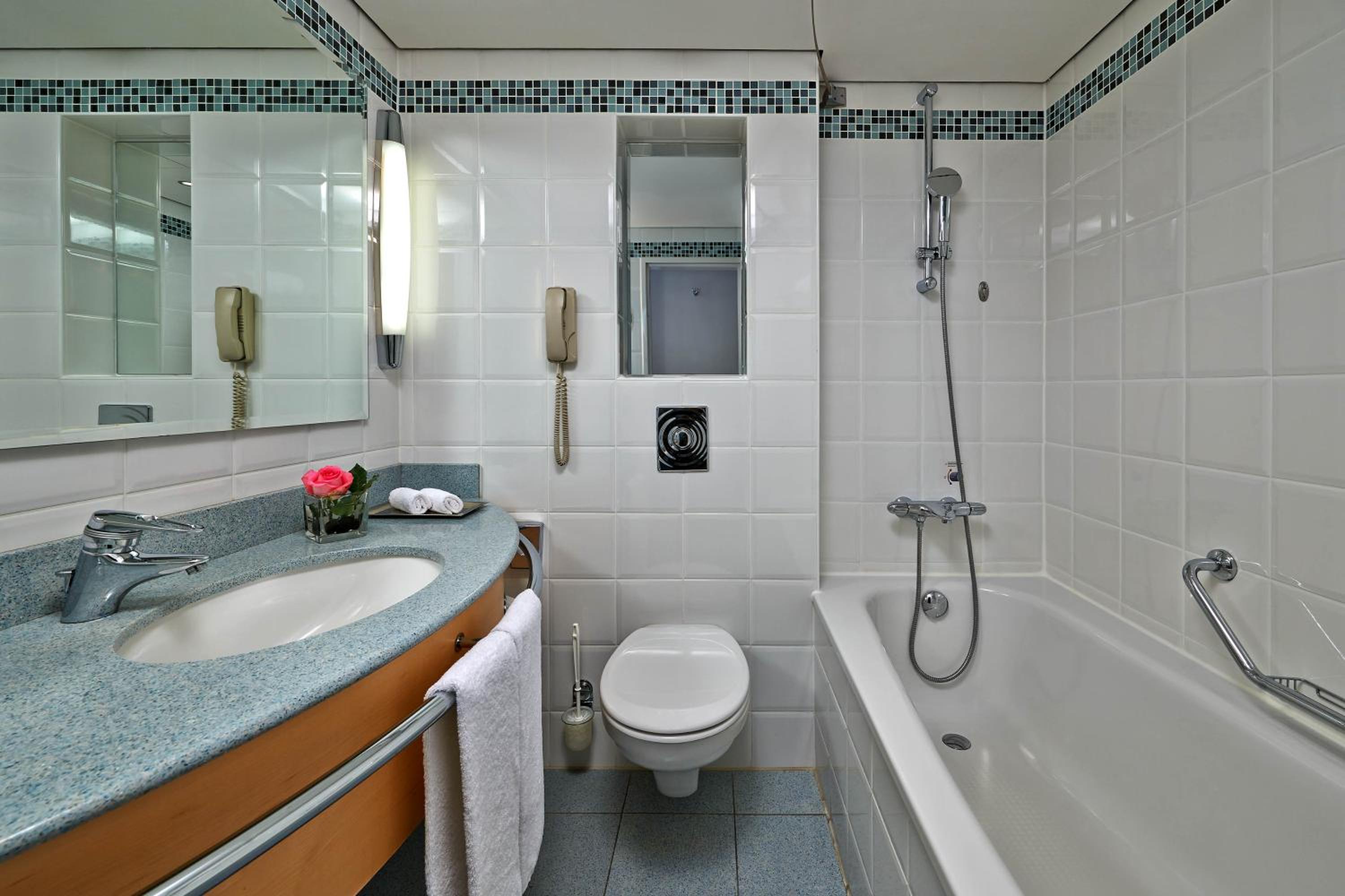 Single Guest Room