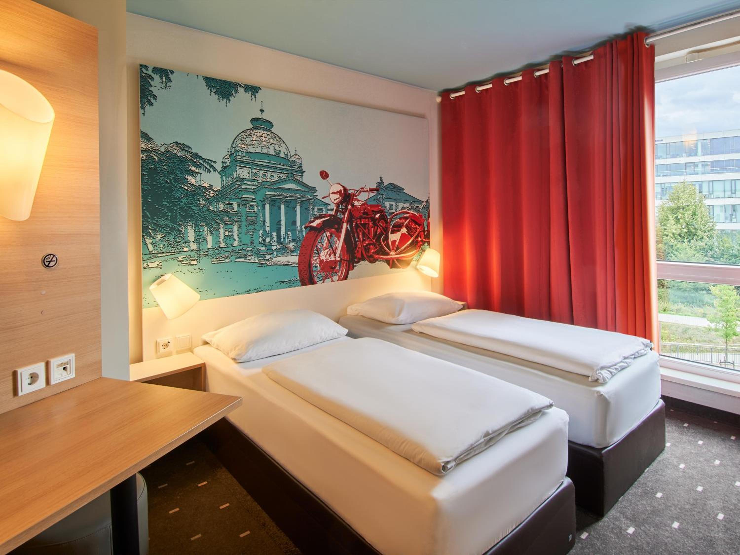 Twin Room - Photo 1
