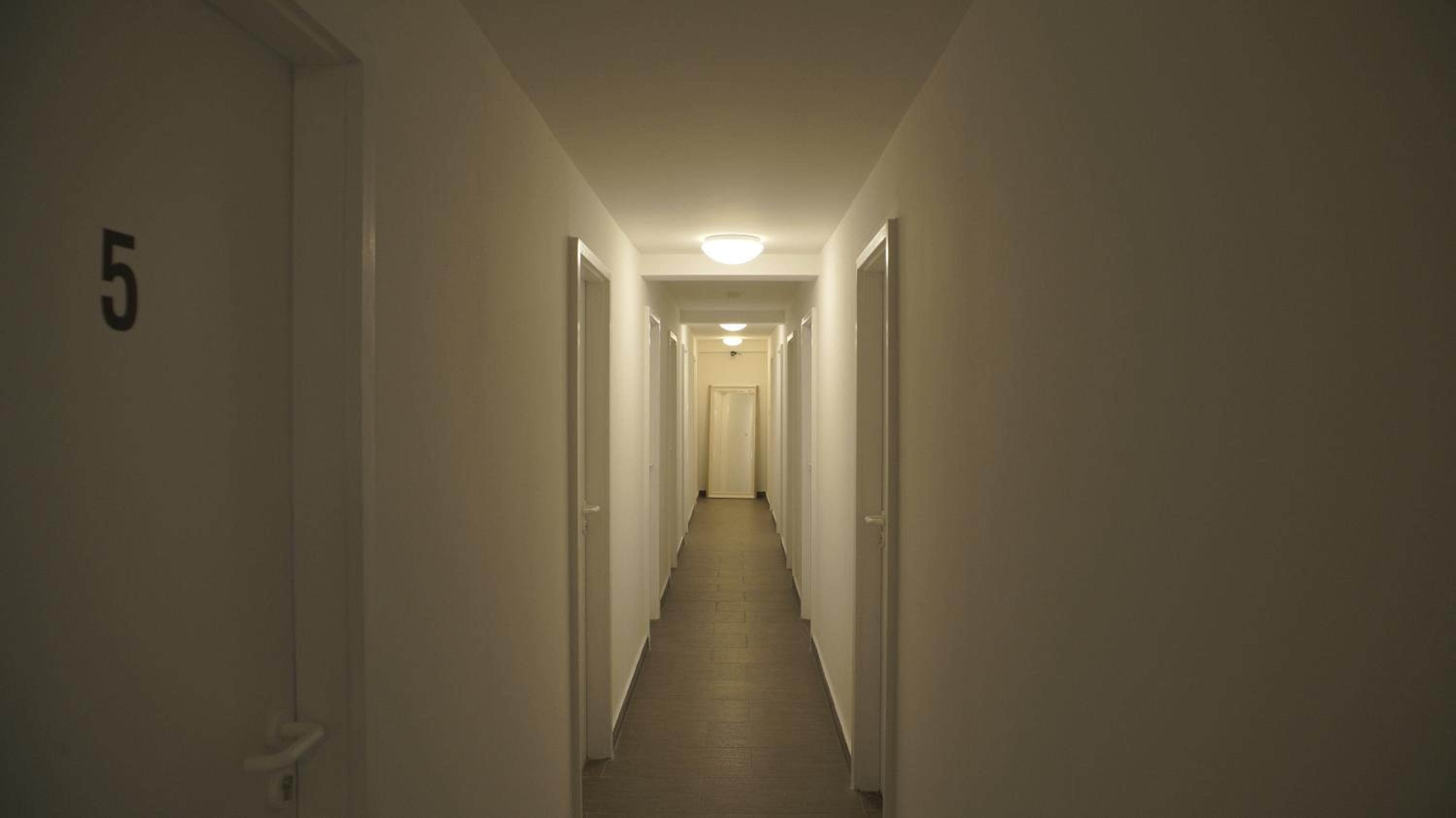 Double Room with Shared Bathroom photo 2