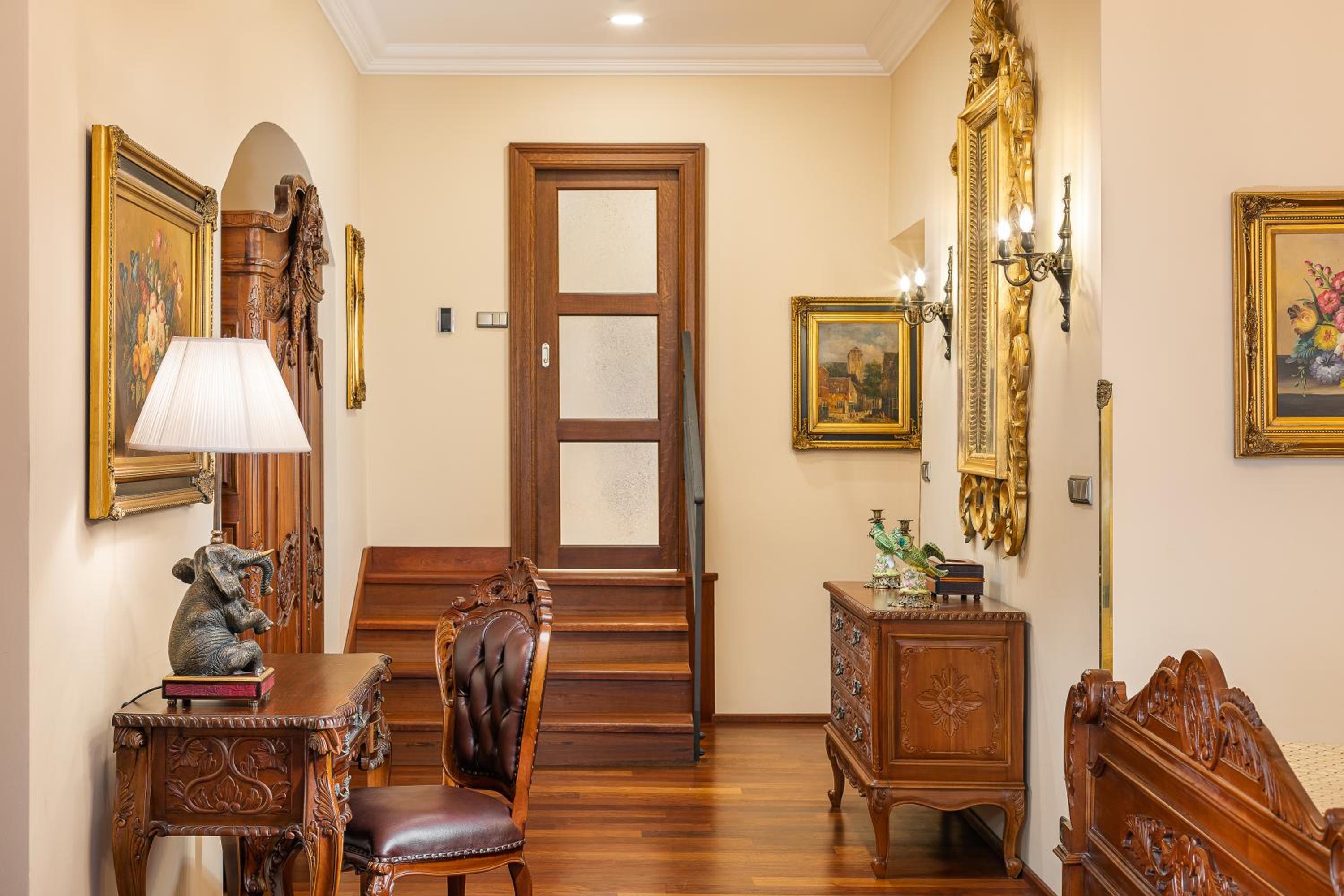 Deluxe Suite - Photo 7