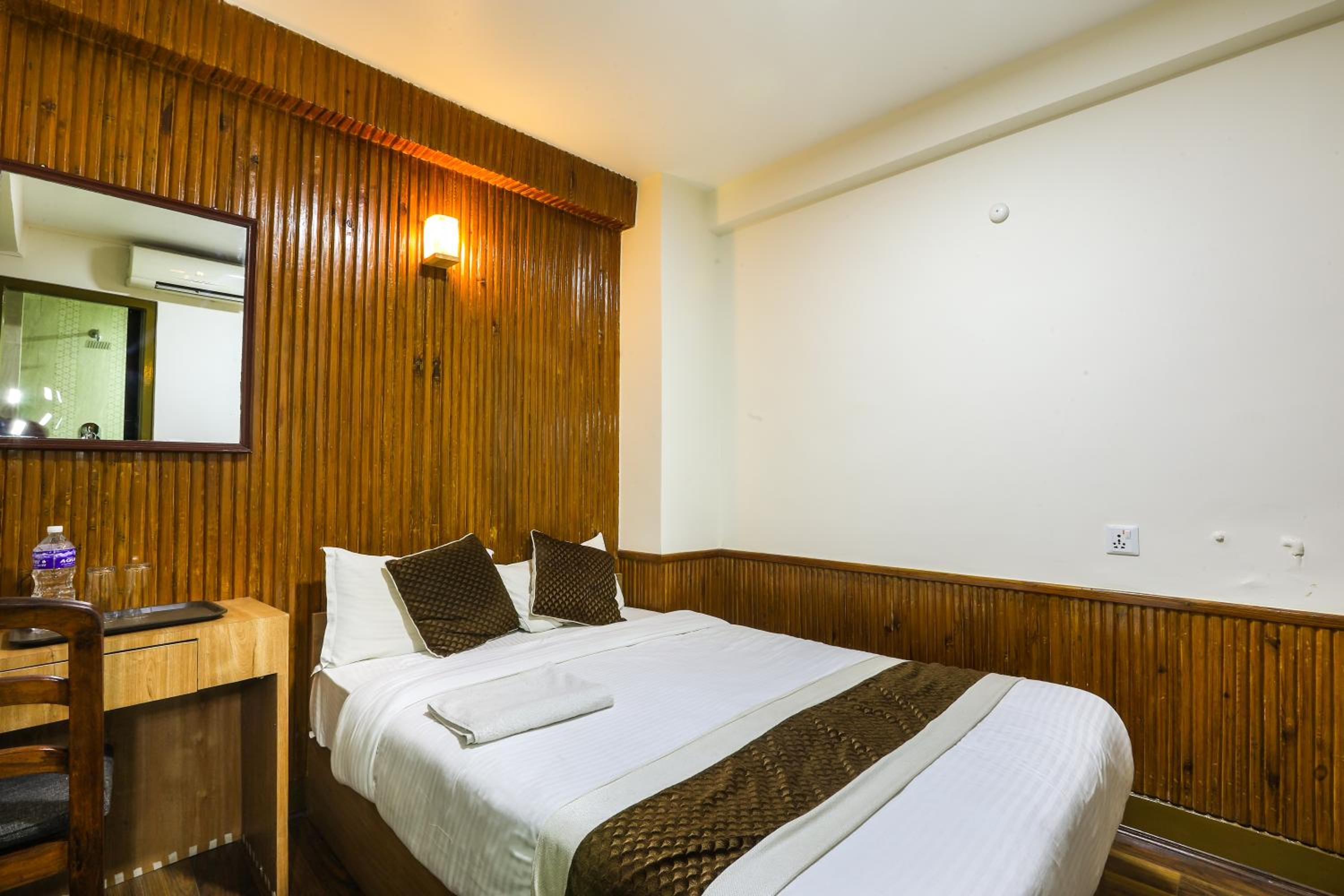 Standard Double Room photo 2