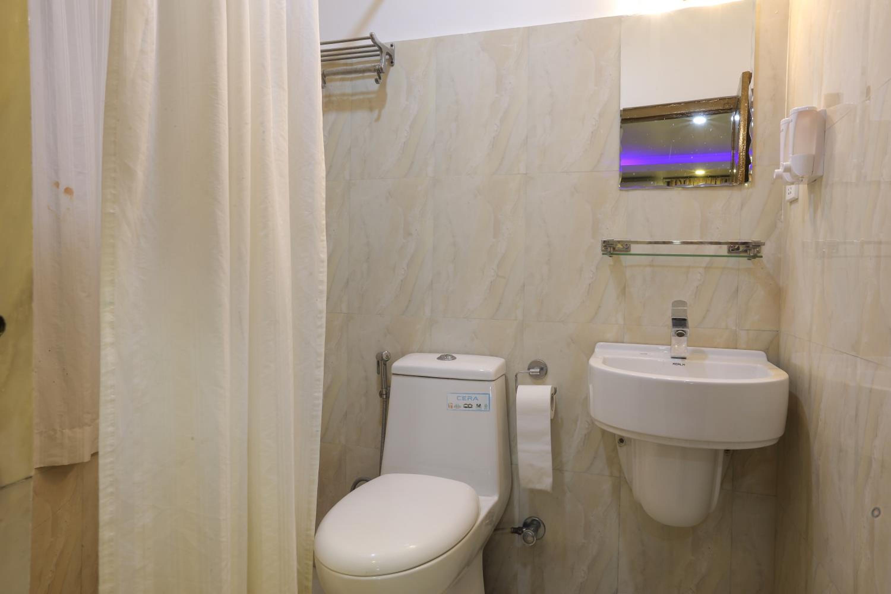 Deluxe Family Suite photo 3