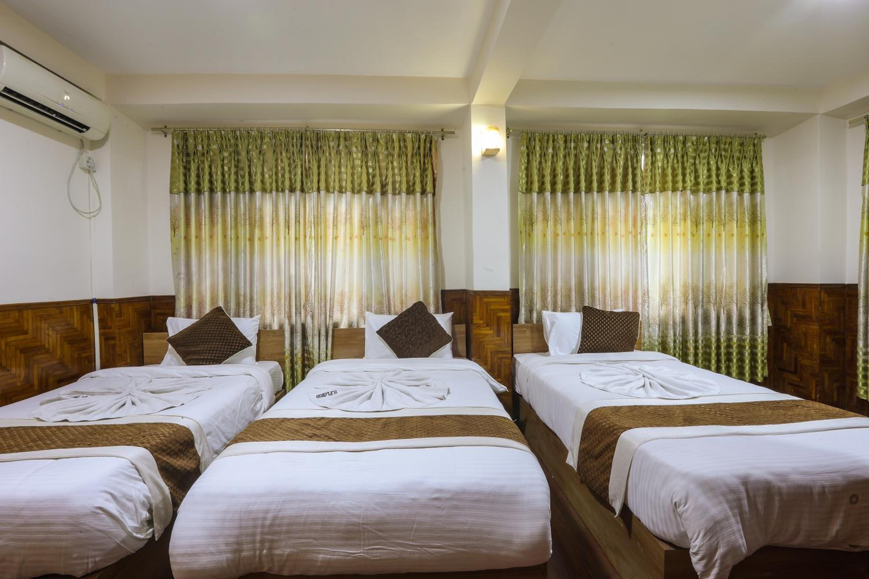 Deluxe Triple Room photo 3