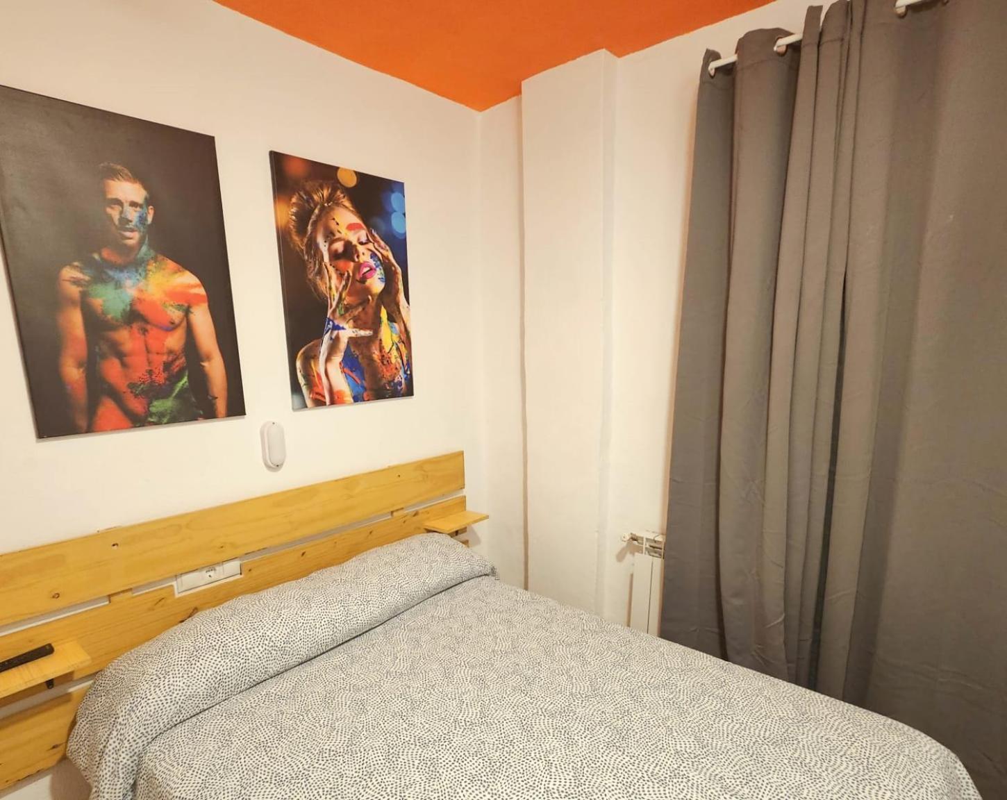 Standard Double Room with Shared Bathroom photo 2
