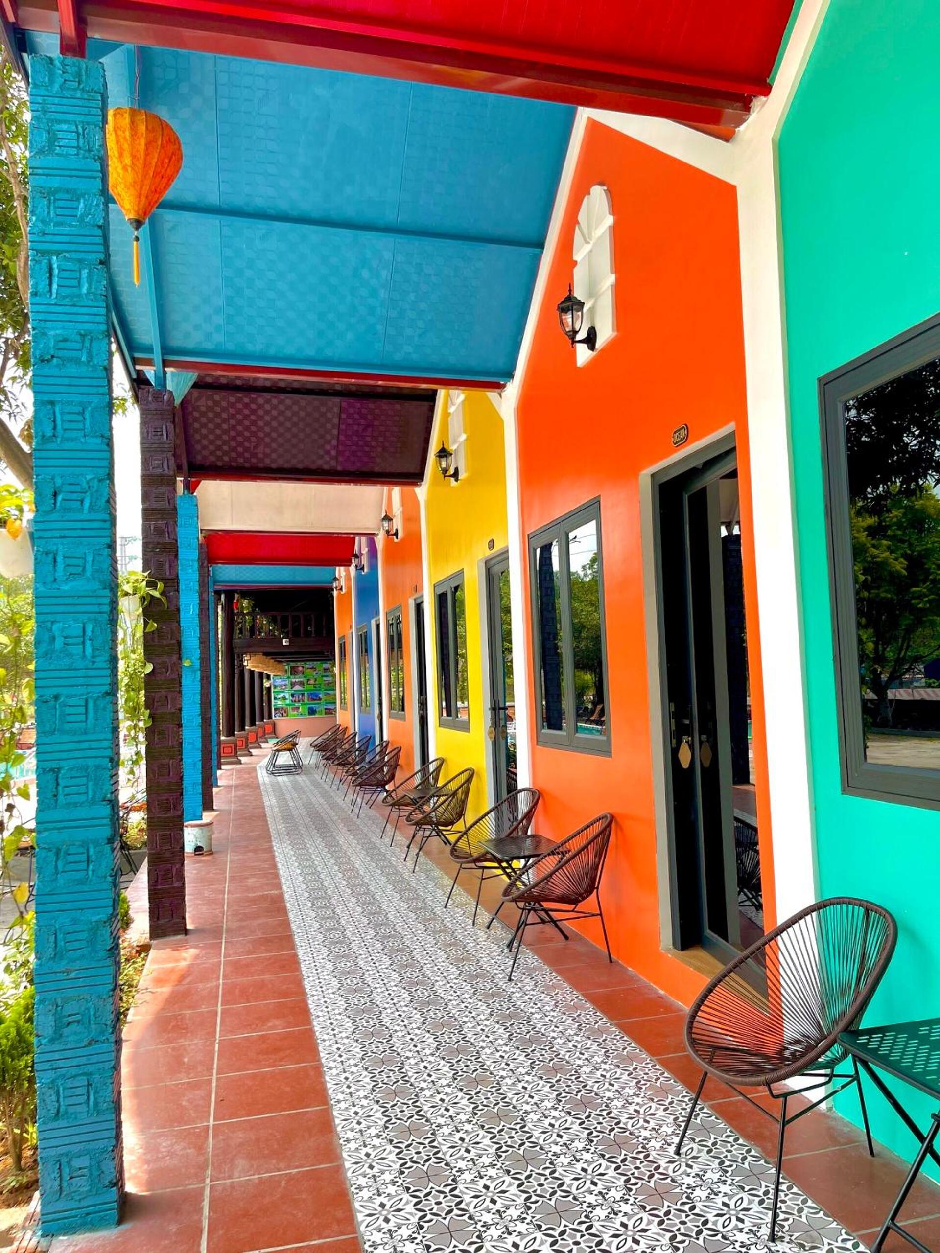 Bungalow with Sea View - Photo 4